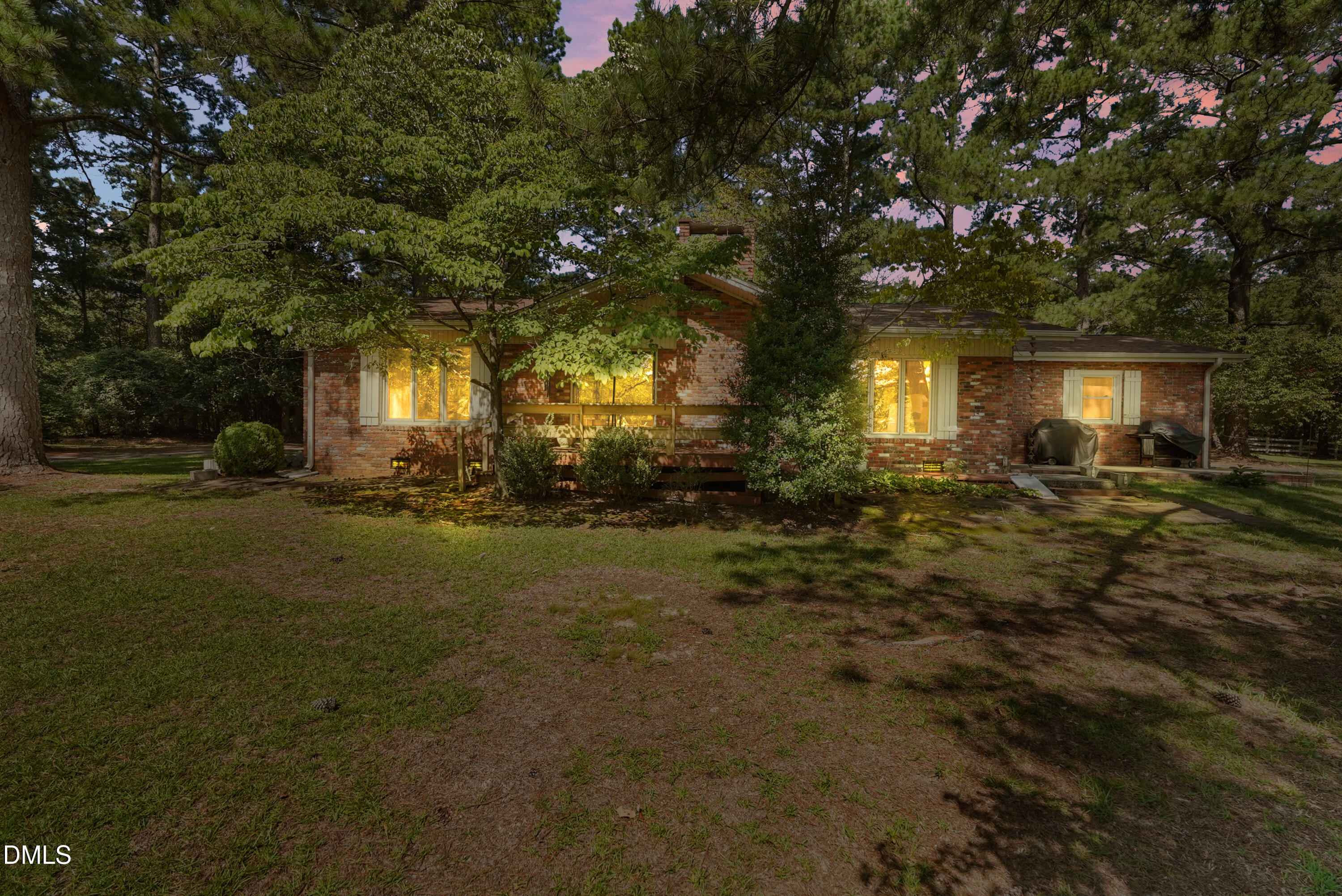 2292 Fairground Road Property Photo 1