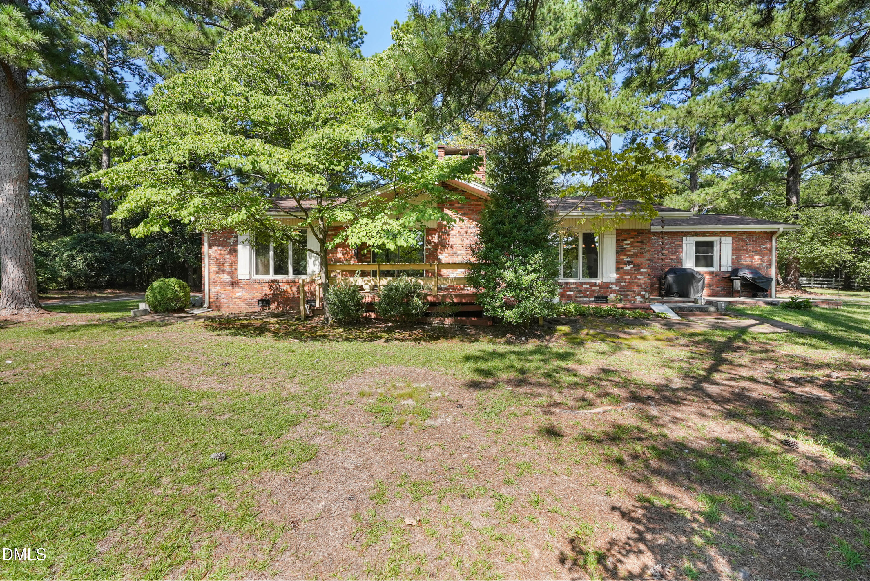 2292 Fairground Road Property Photo 2