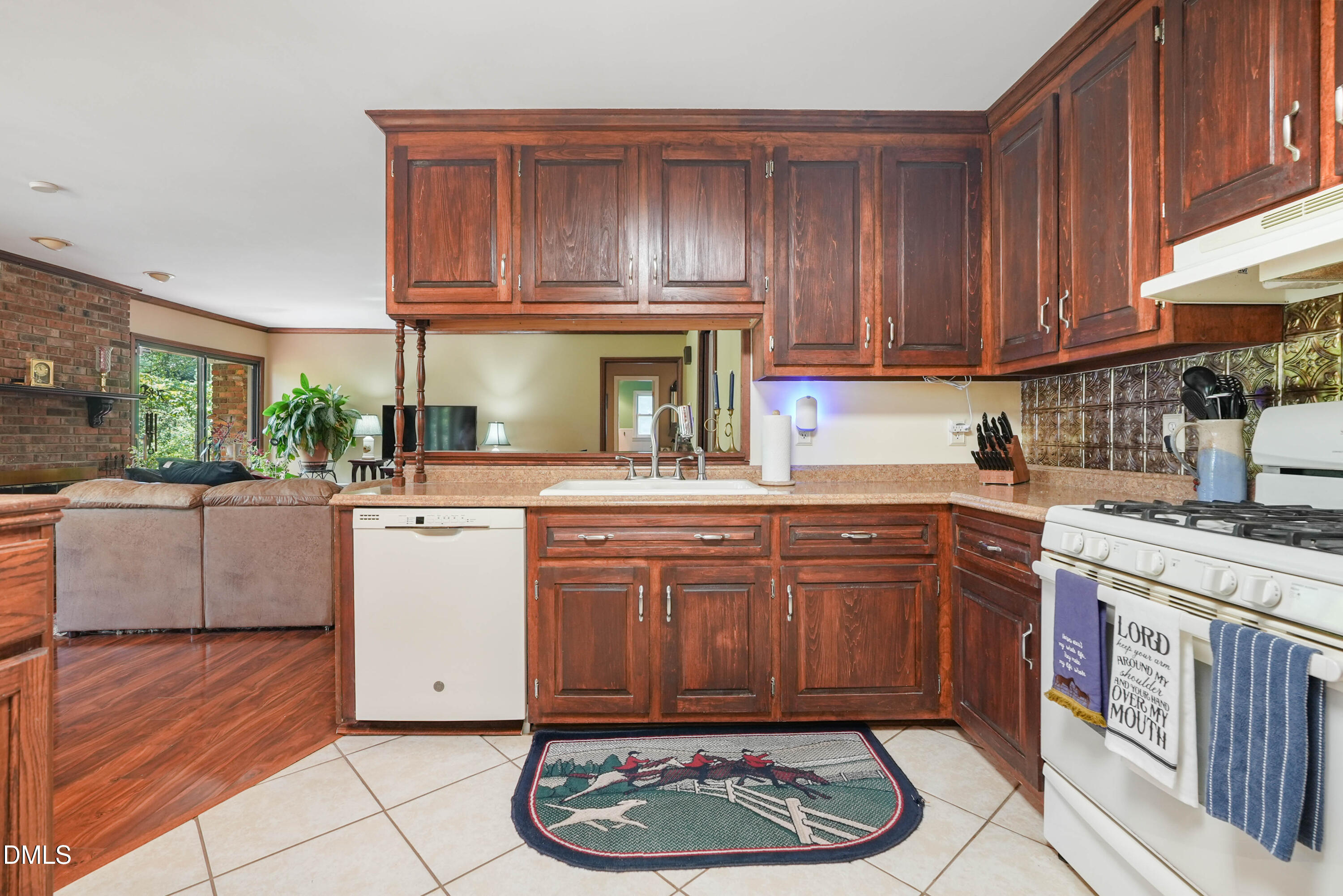 2292 Fairground Road Property Photo 11