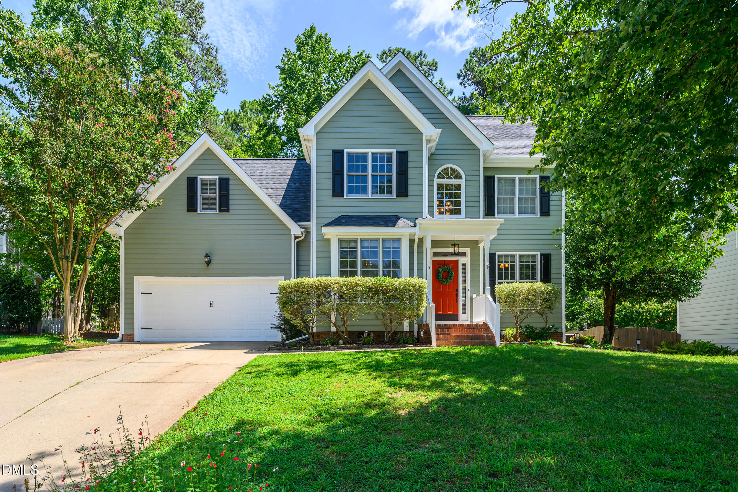 5 Silverwood Court Property Photo 1