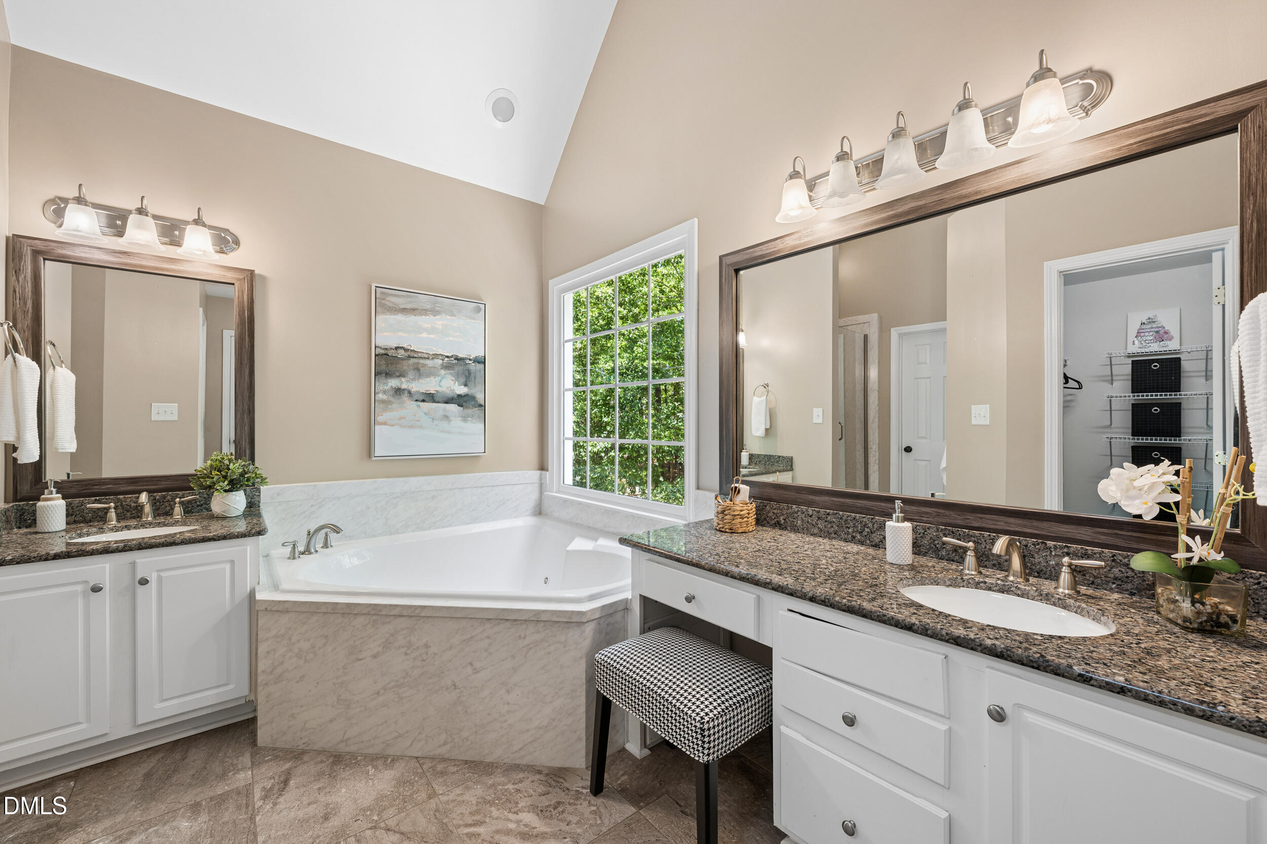5 Silverwood Court Property Photo 21