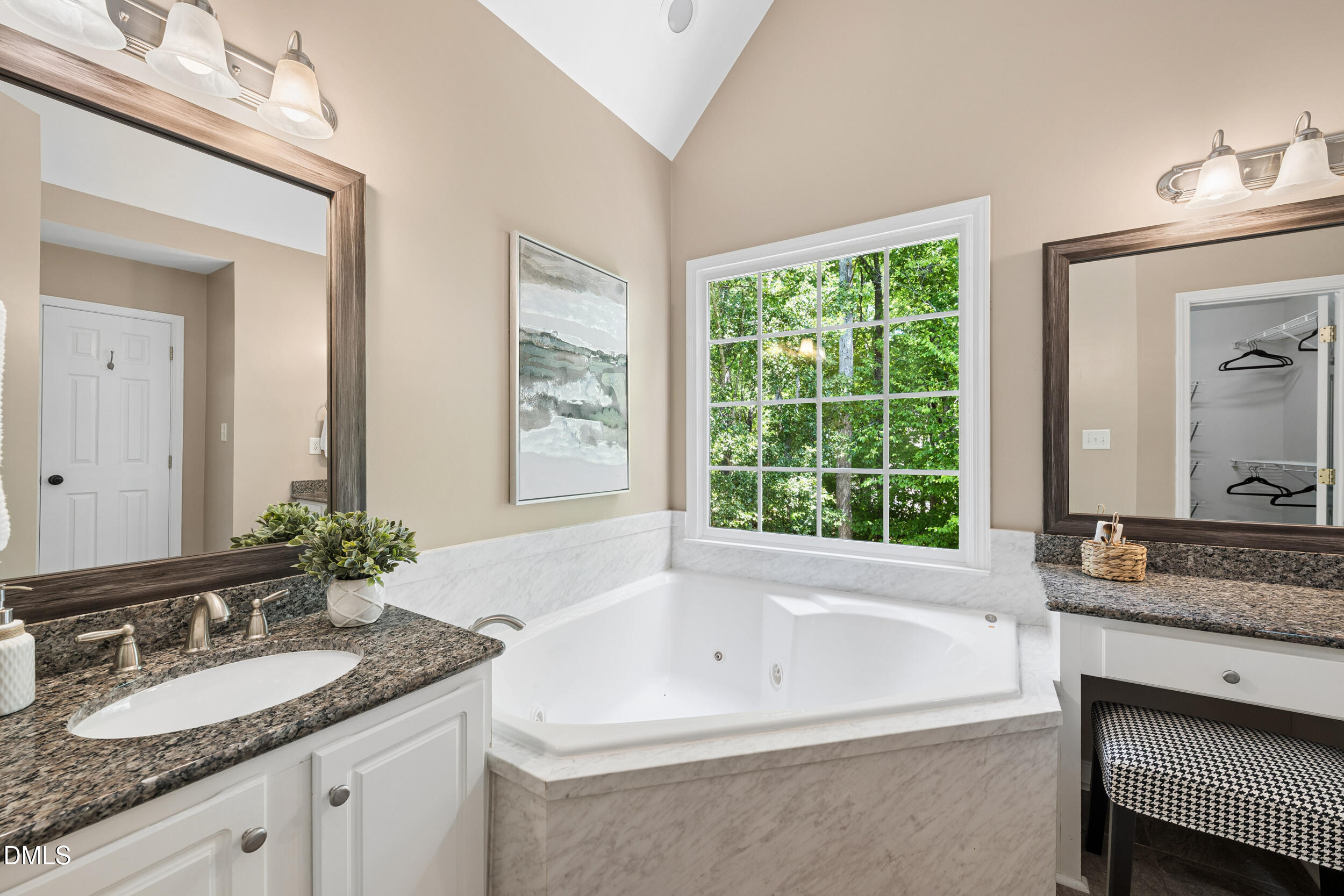 5 Silverwood Court Property Photo 23