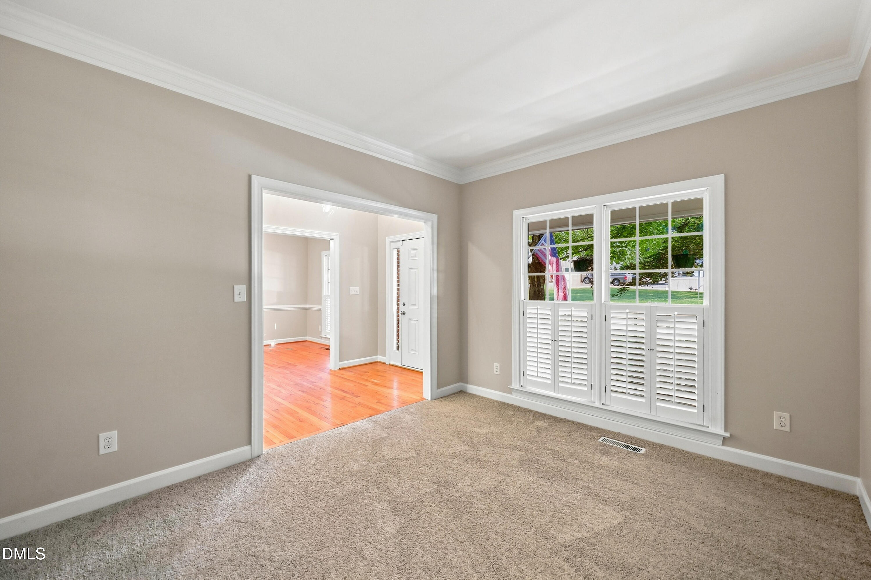 1312 Loghouse Street Property Photo 5
