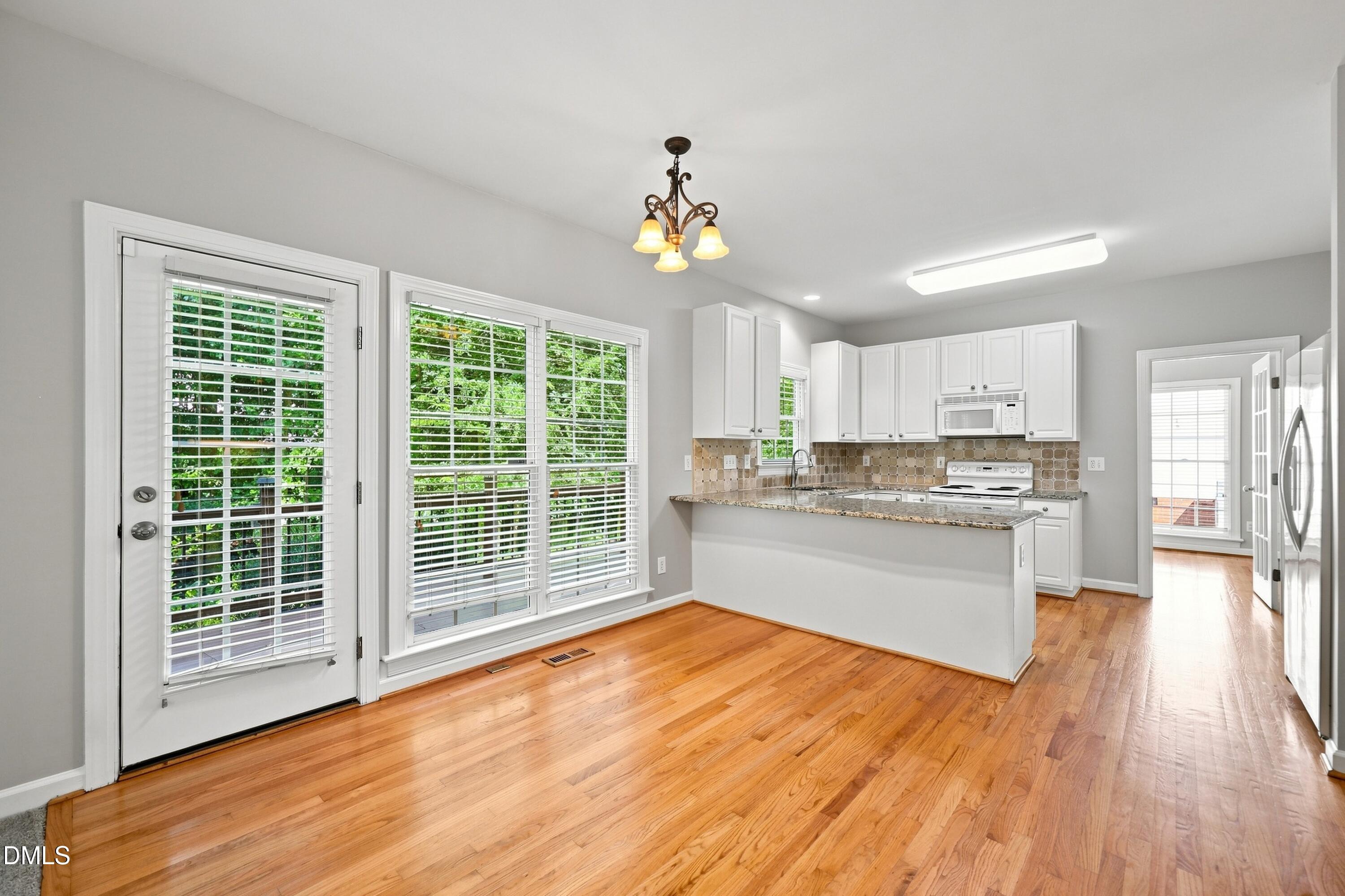 1312 Loghouse Street Property Photo 13