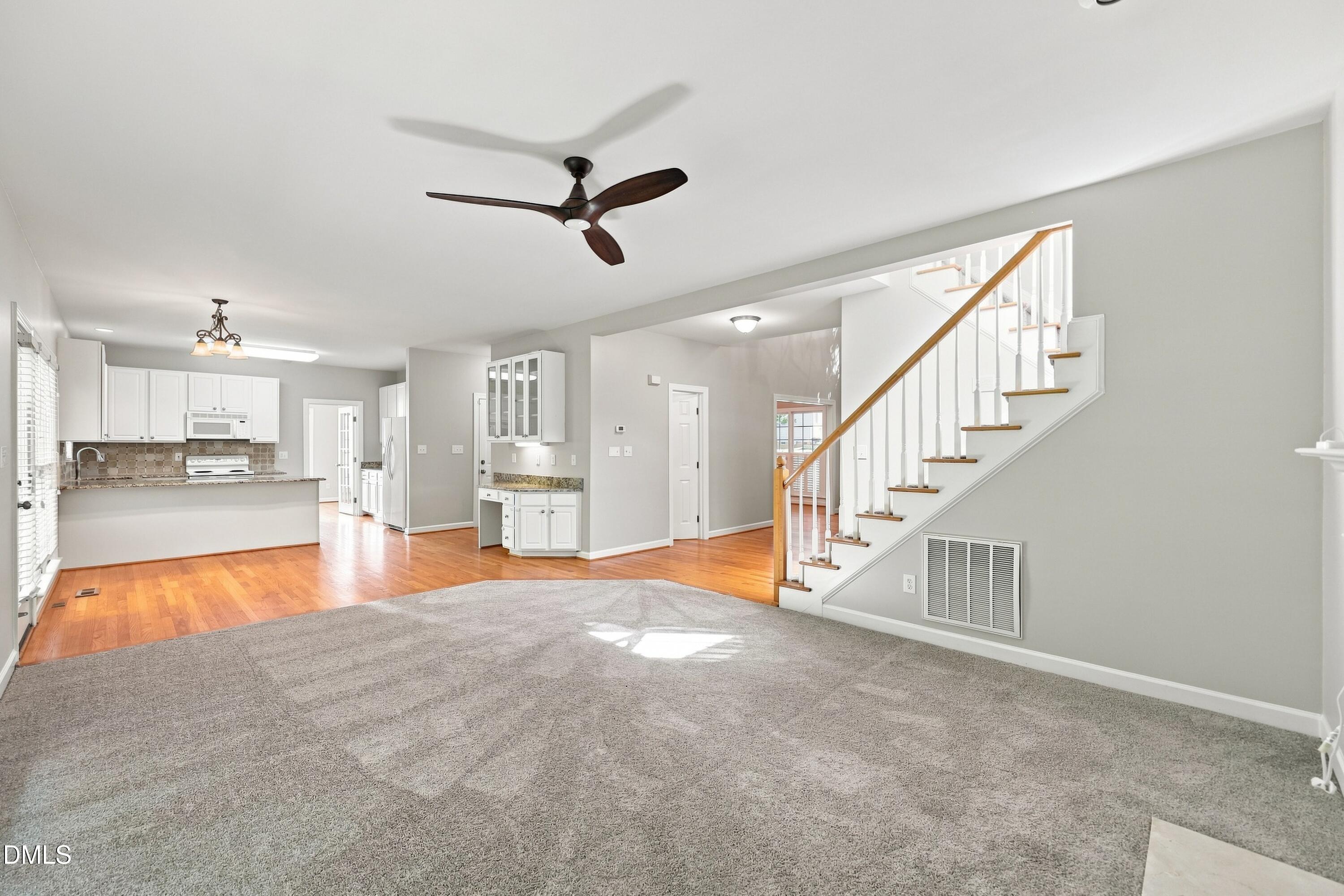 1312 Loghouse Street Property Photo 19