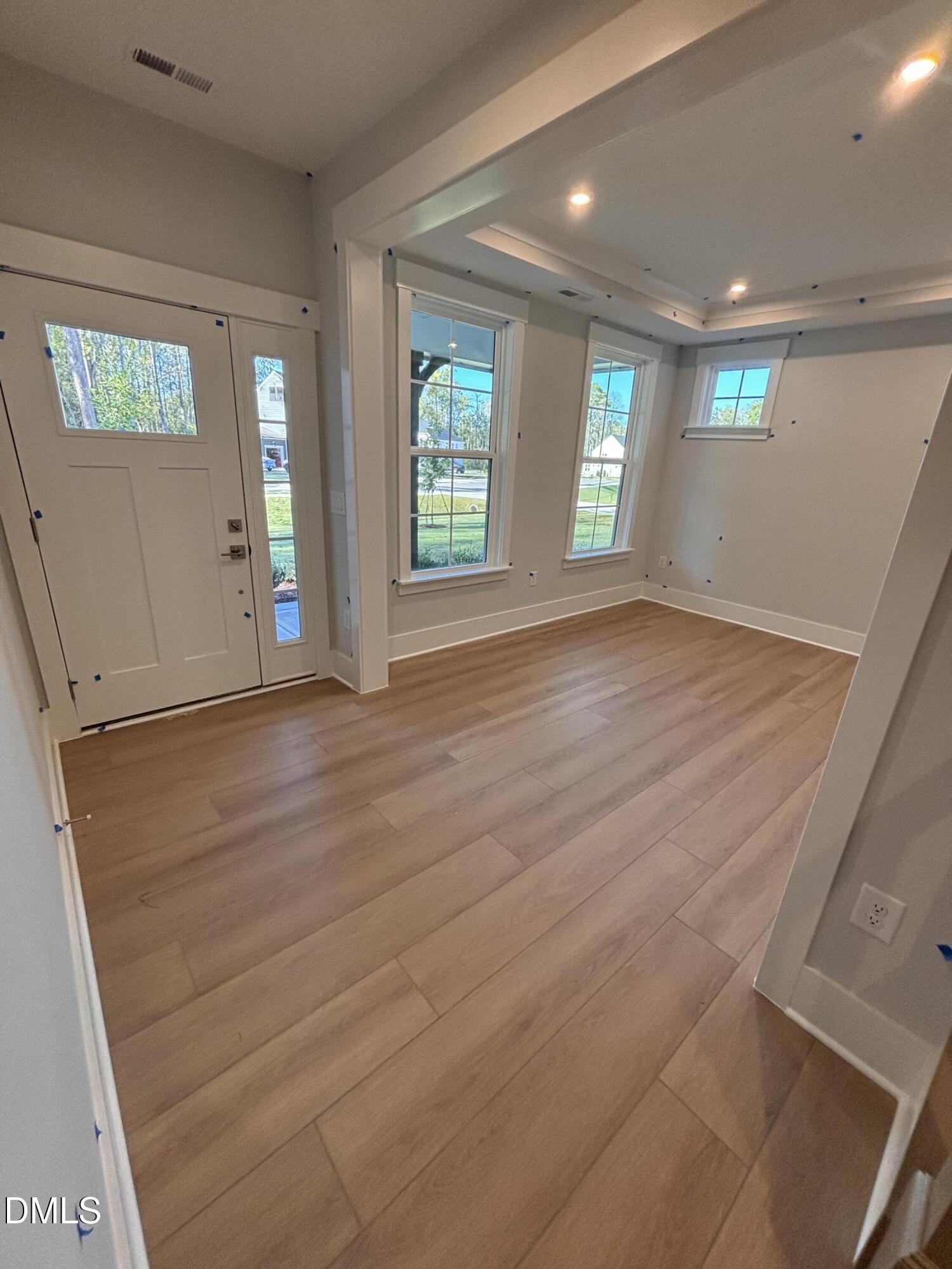 370 Glade Drive Property Photo 2