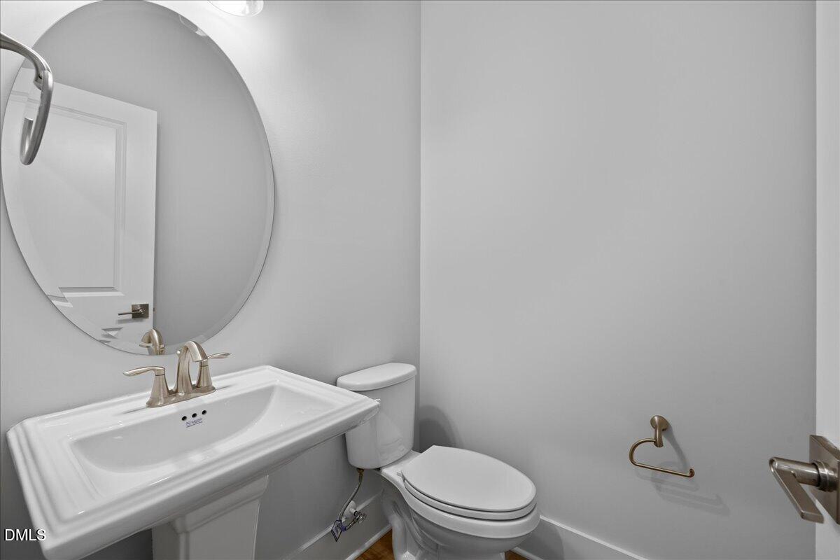 370 Glade Drive Property Photo 27