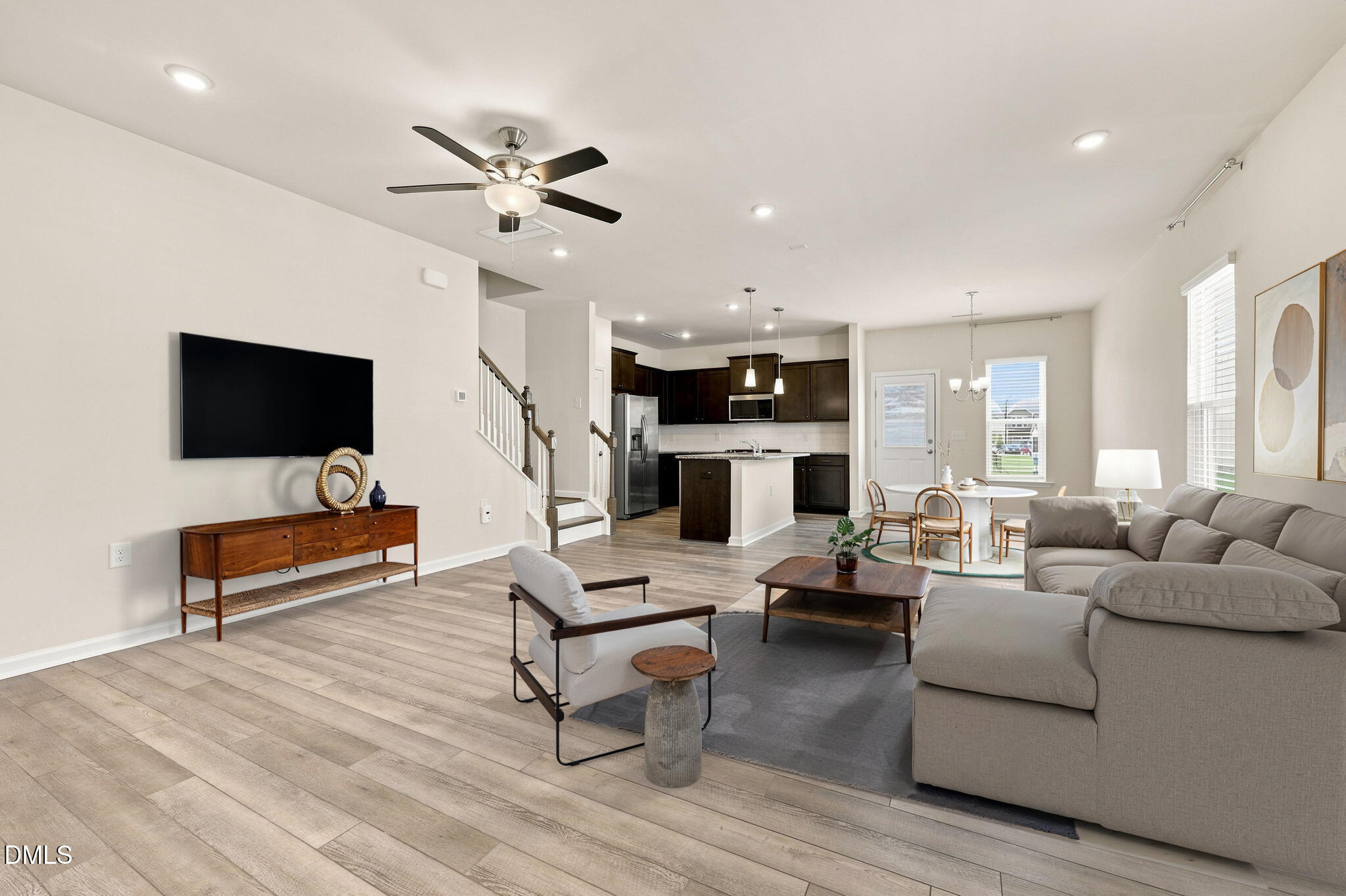 1025 Felman Road Property Photo 3