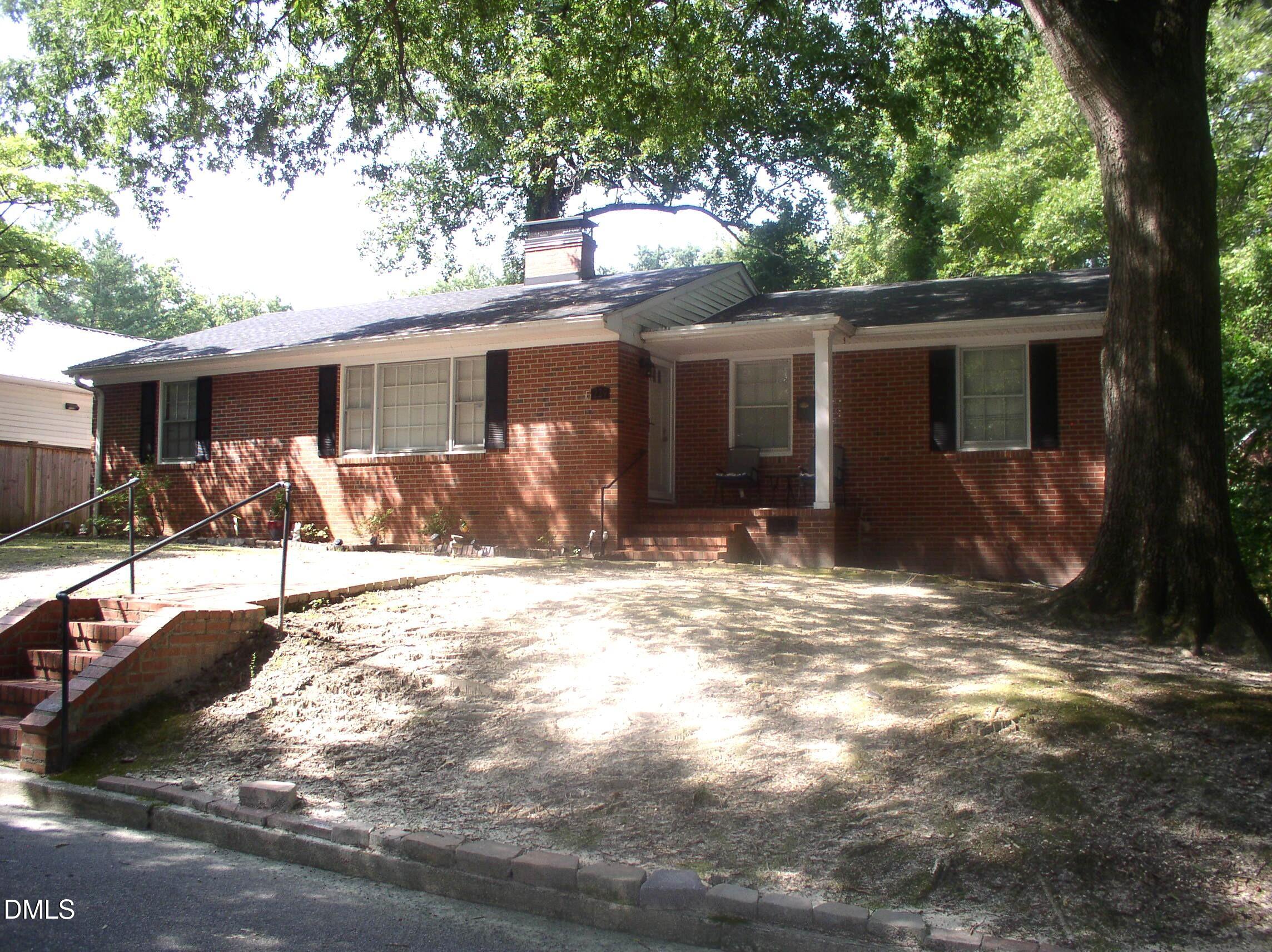 229 Perry Street Property Photo 1