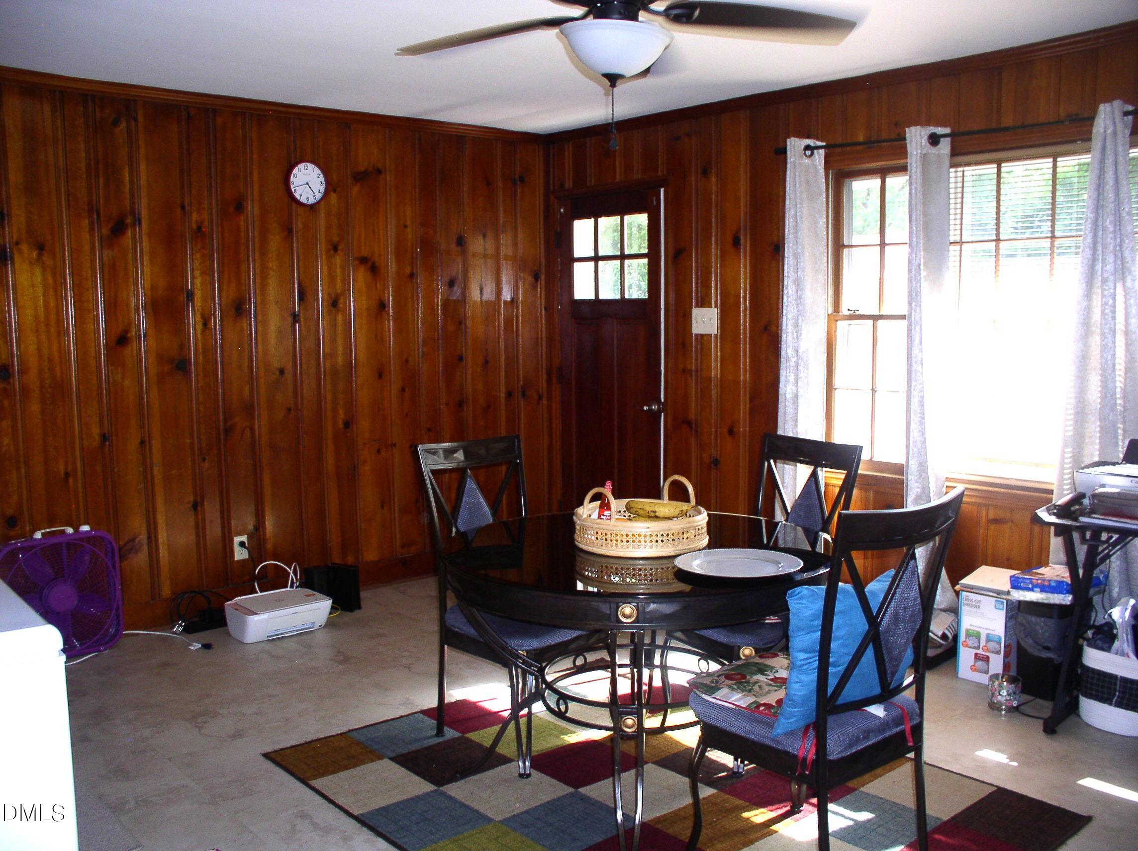 229 Perry Street Property Photo 8