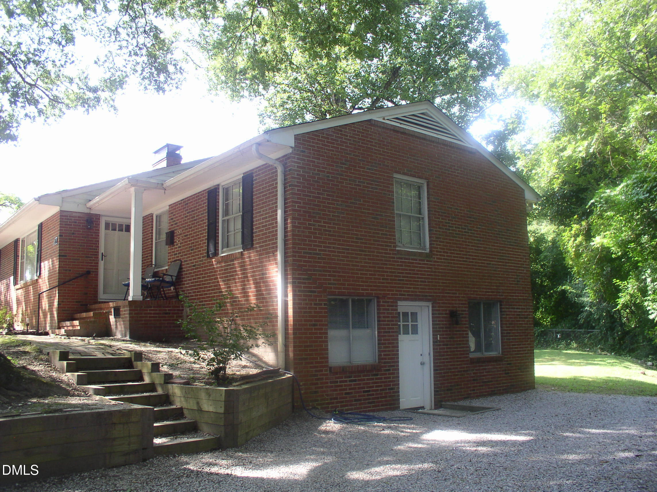 229 Perry Street Property Photo 32