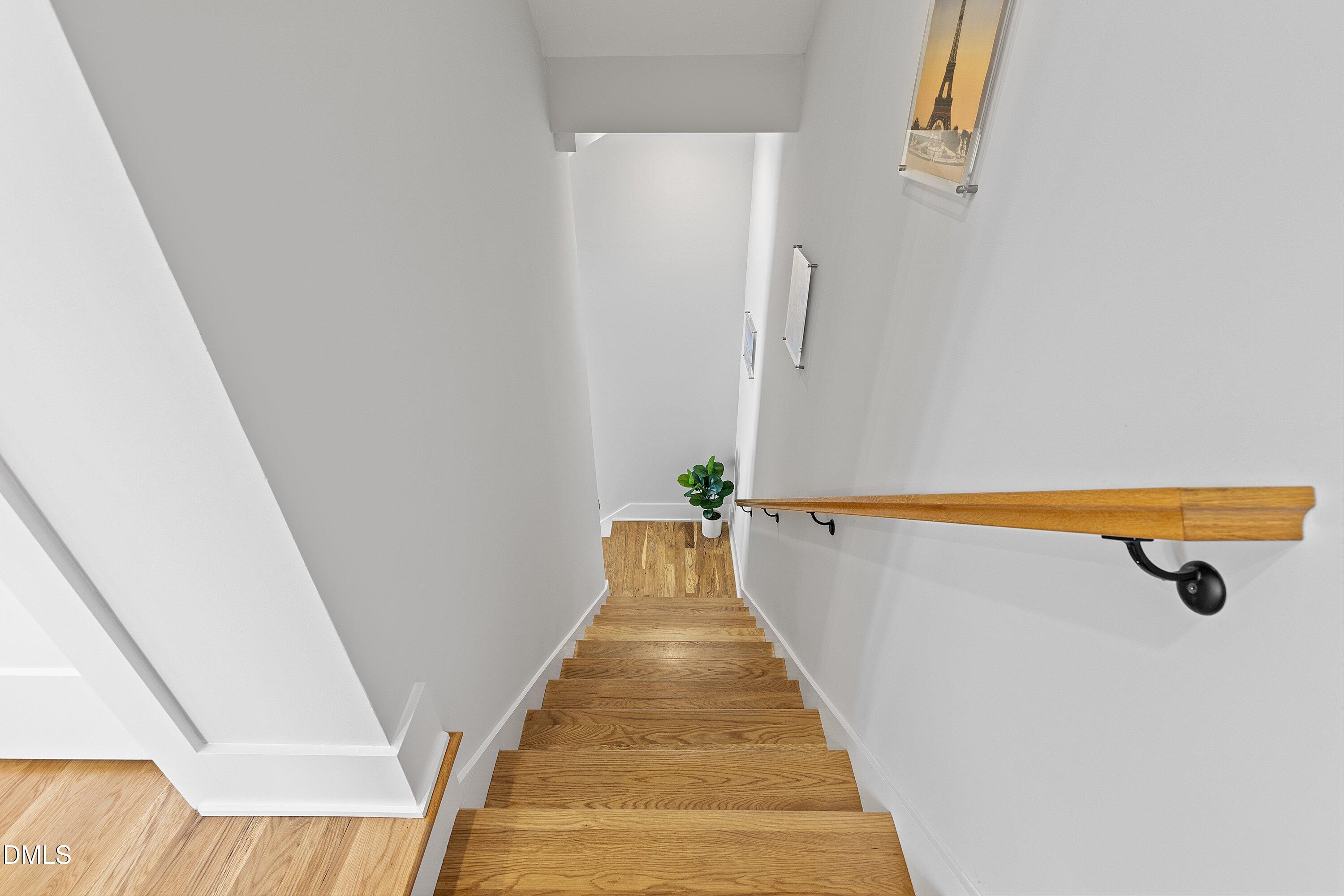 413 W Lenoir Street Property Photo 11