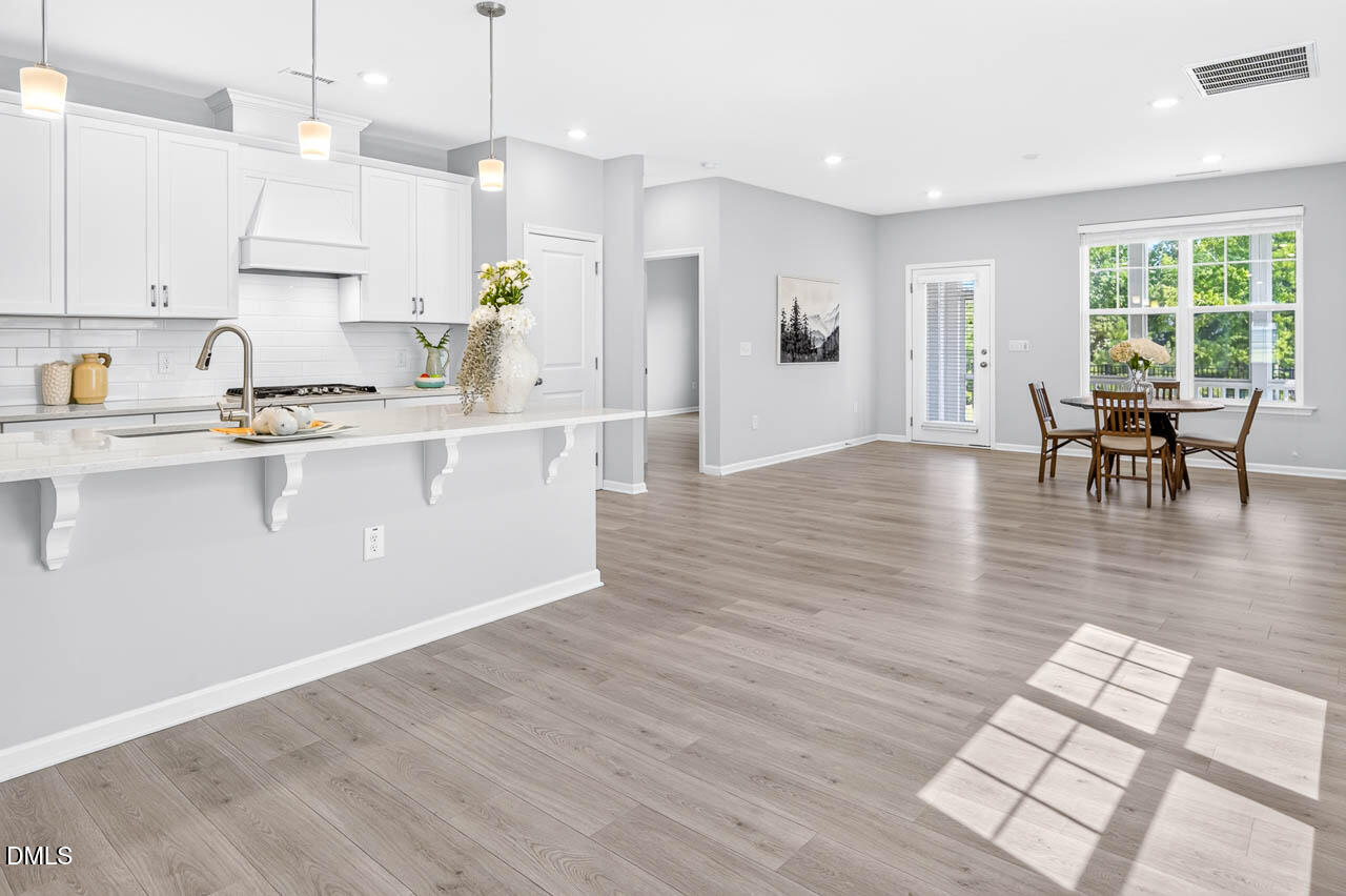 427 Stoker Street Property Photo 15