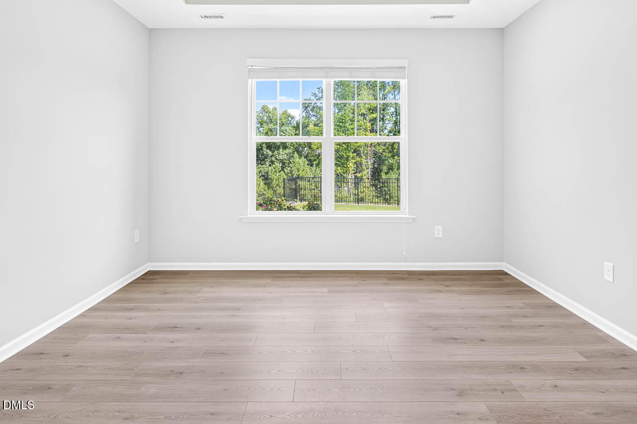 427 Stoker Street Property Photo 24