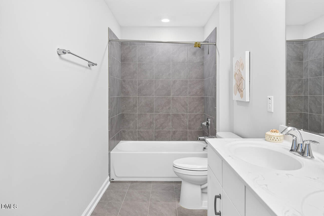 427 Stoker Street Property Photo 42