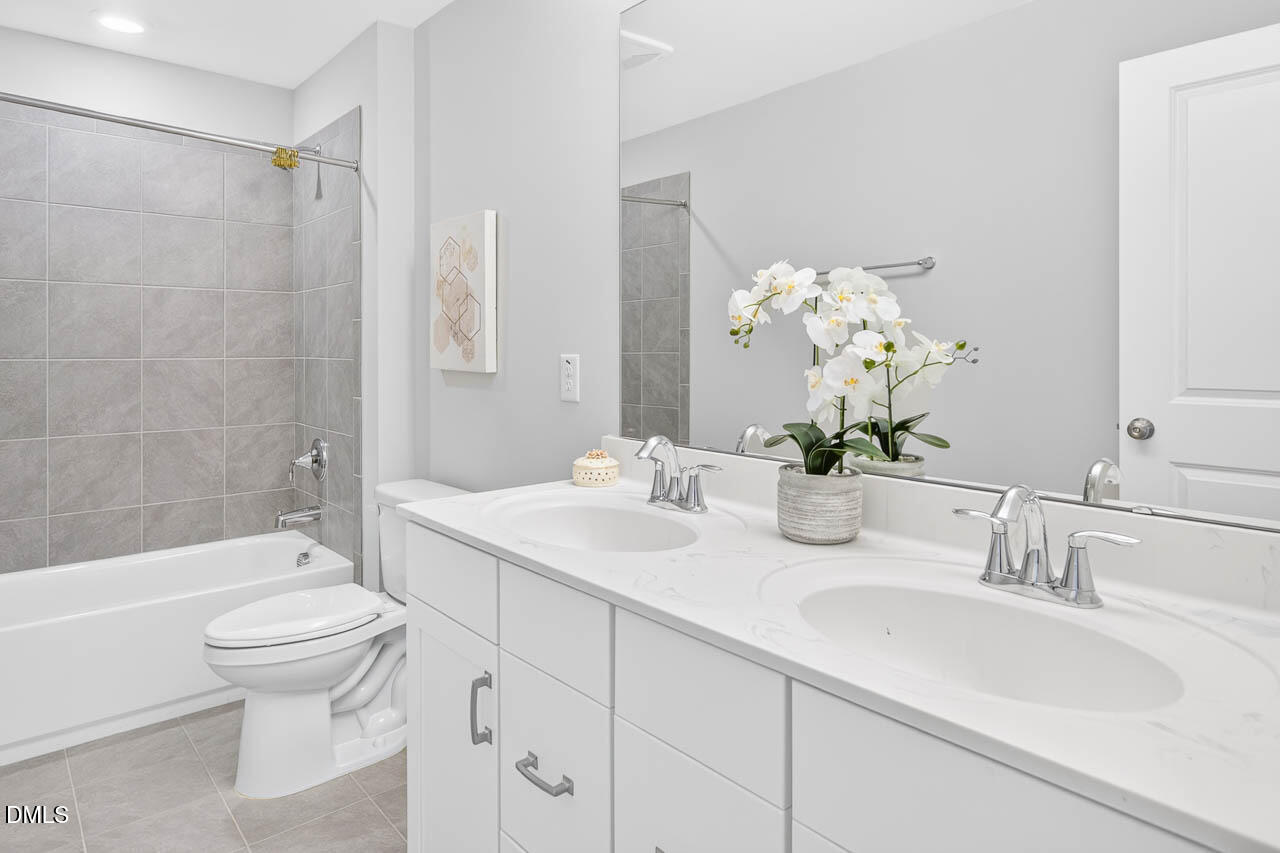 427 Stoker Street Property Photo 43