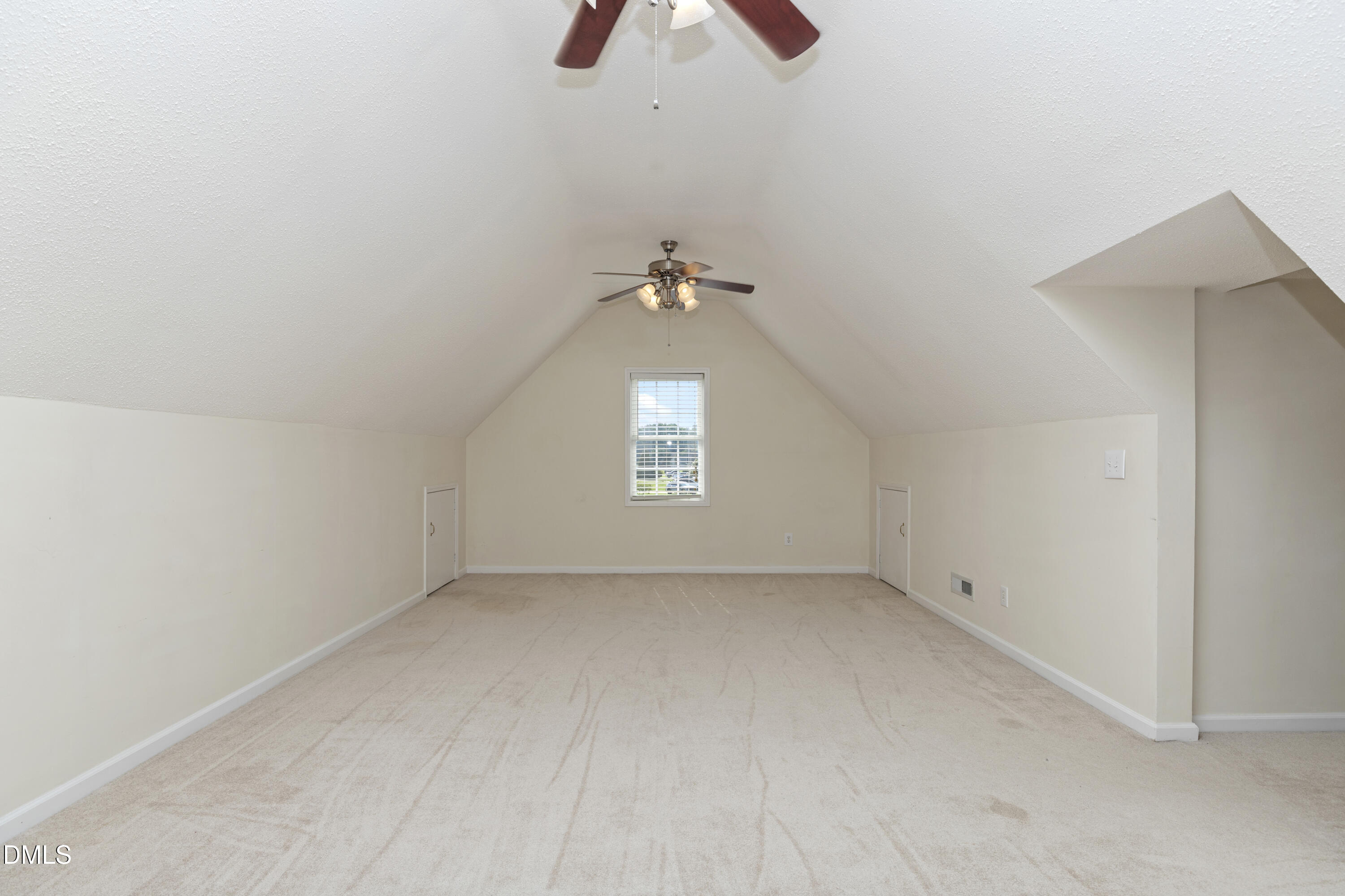 24 Courtney Lane Property Photo 20