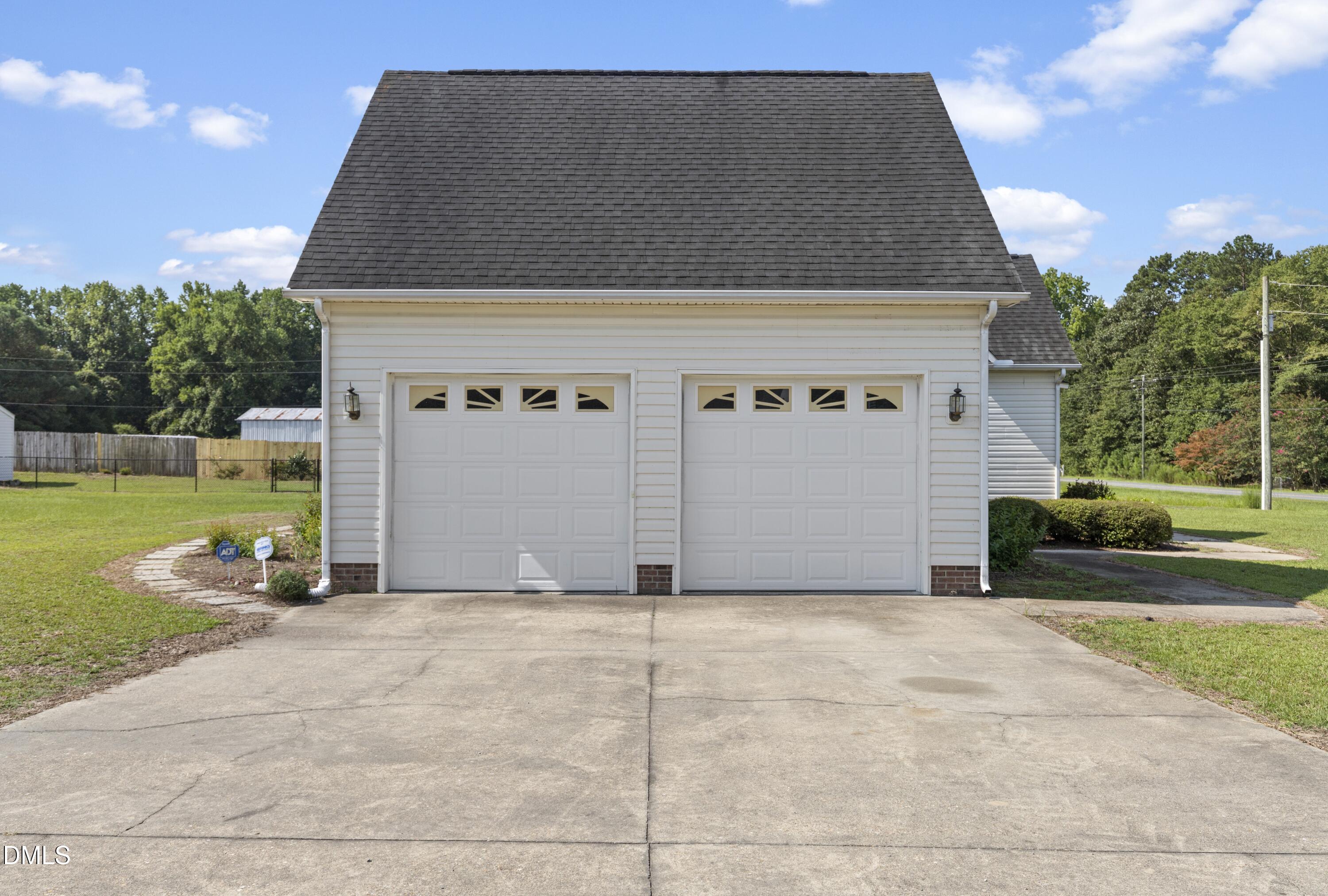 24 Courtney Lane Property Photo 25