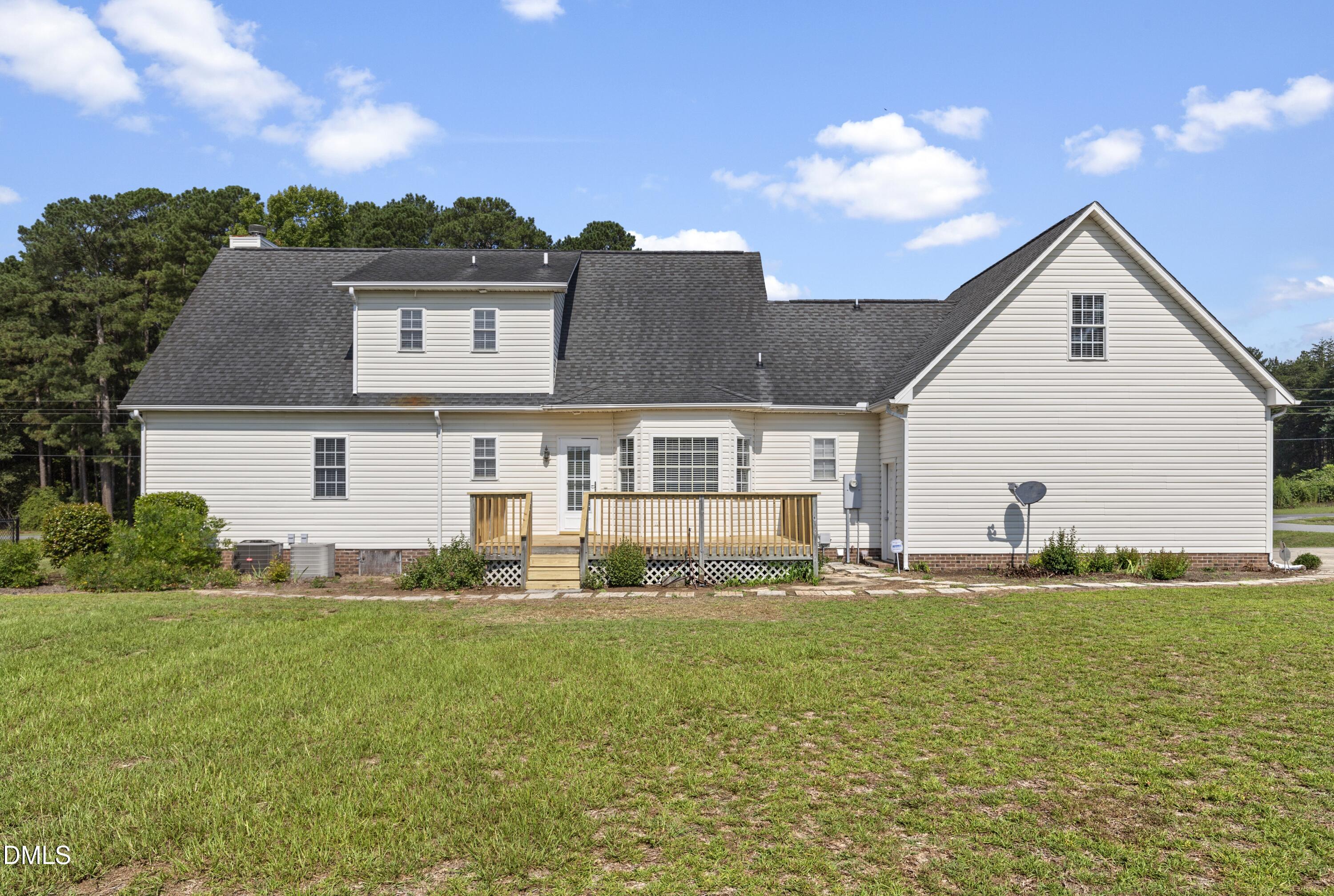 24 Courtney Lane Property Photo 28
