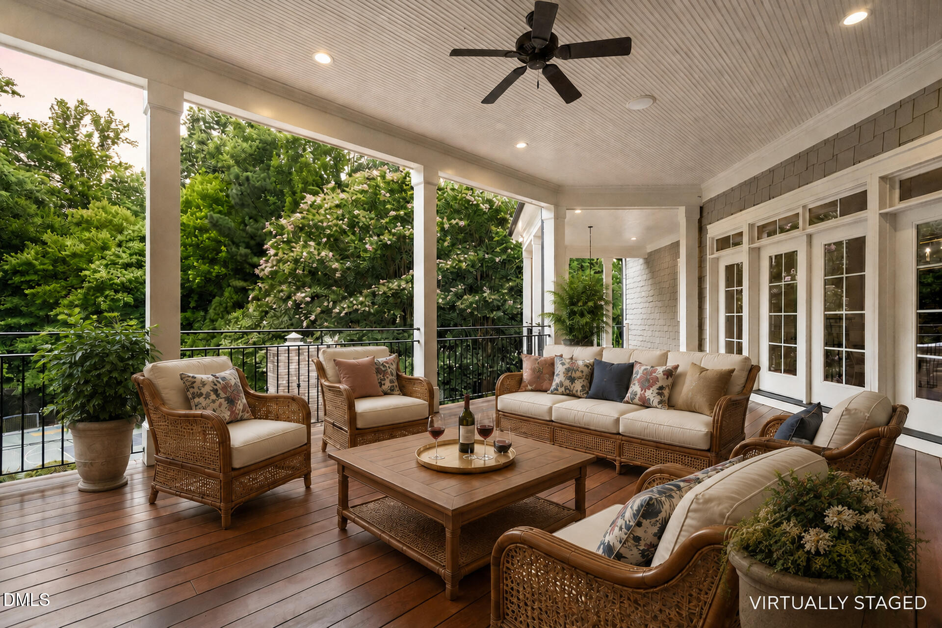 1024 Stradshire Drive Property Photo 11