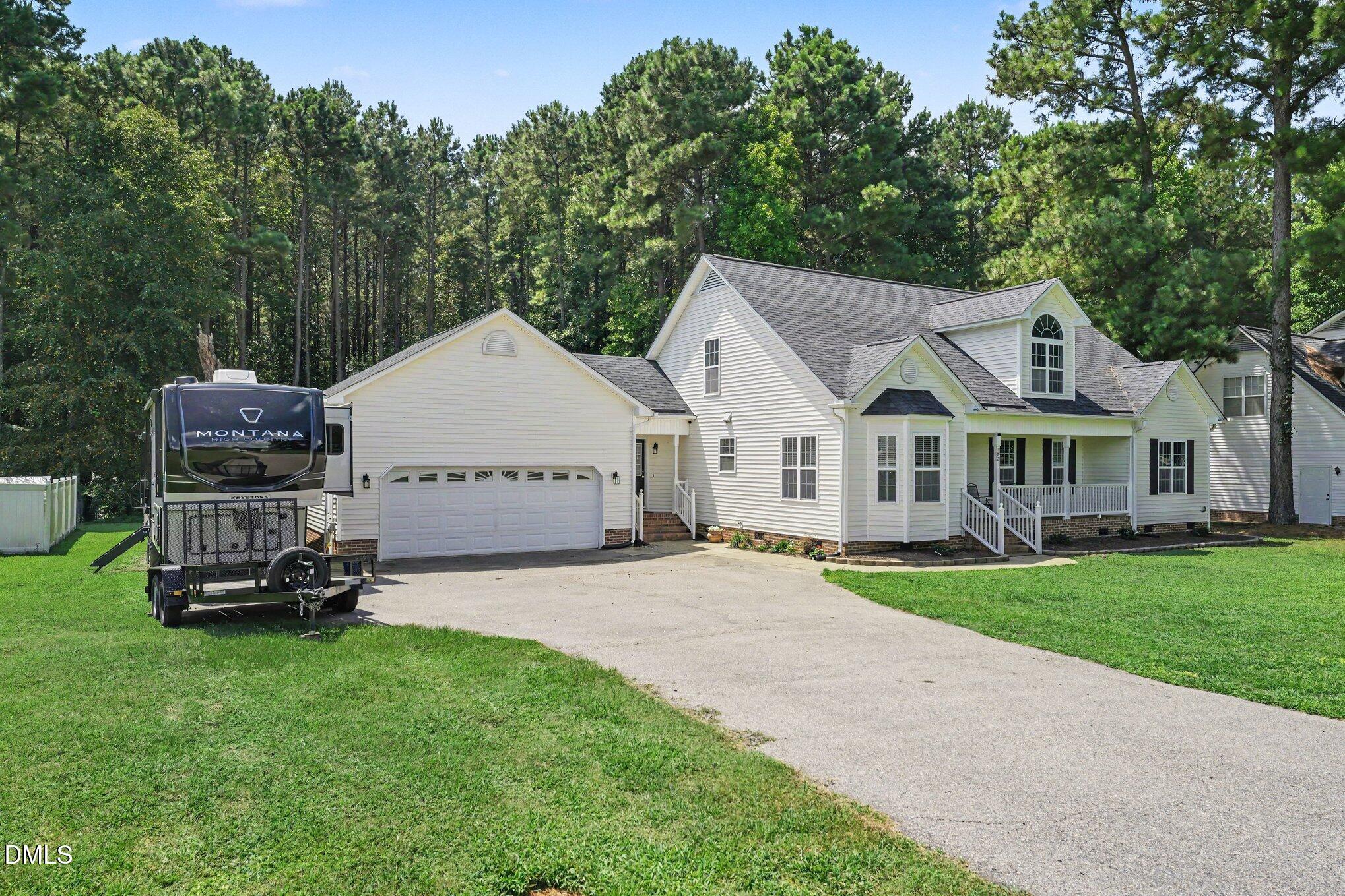 122 Rustic Lane Property Photo 4