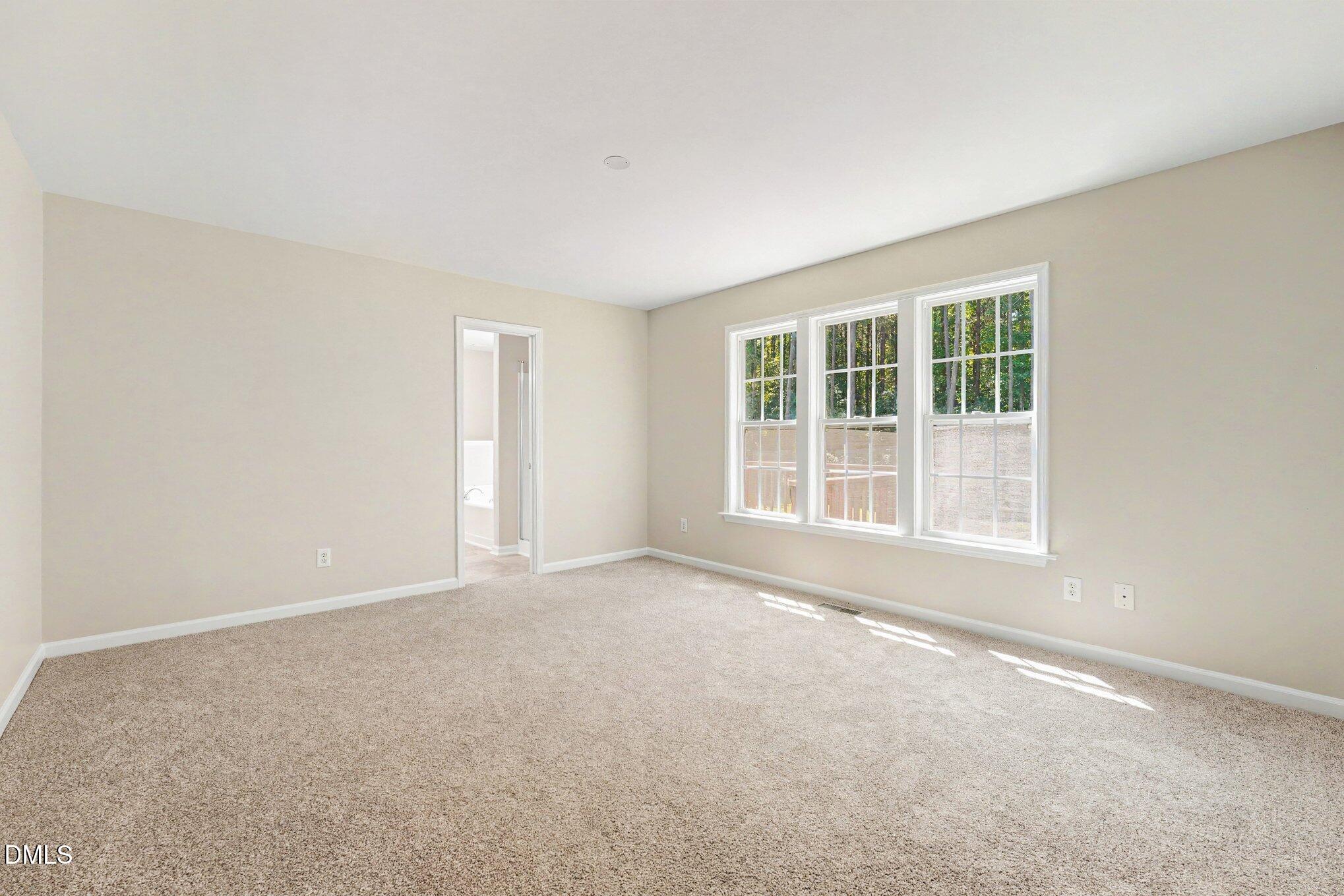 122 Rustic Lane Property Photo 5