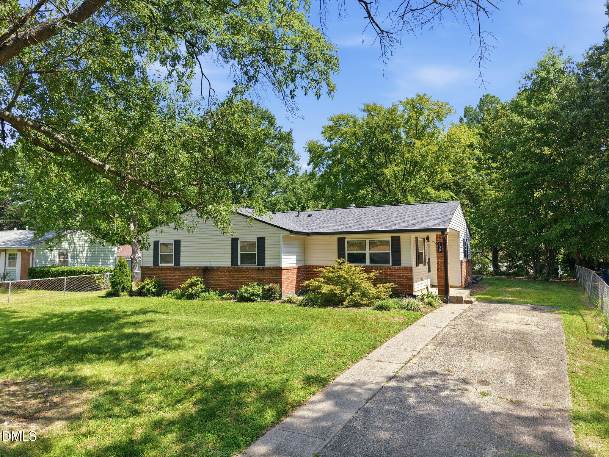 109 Cushman Street Property Photo 2