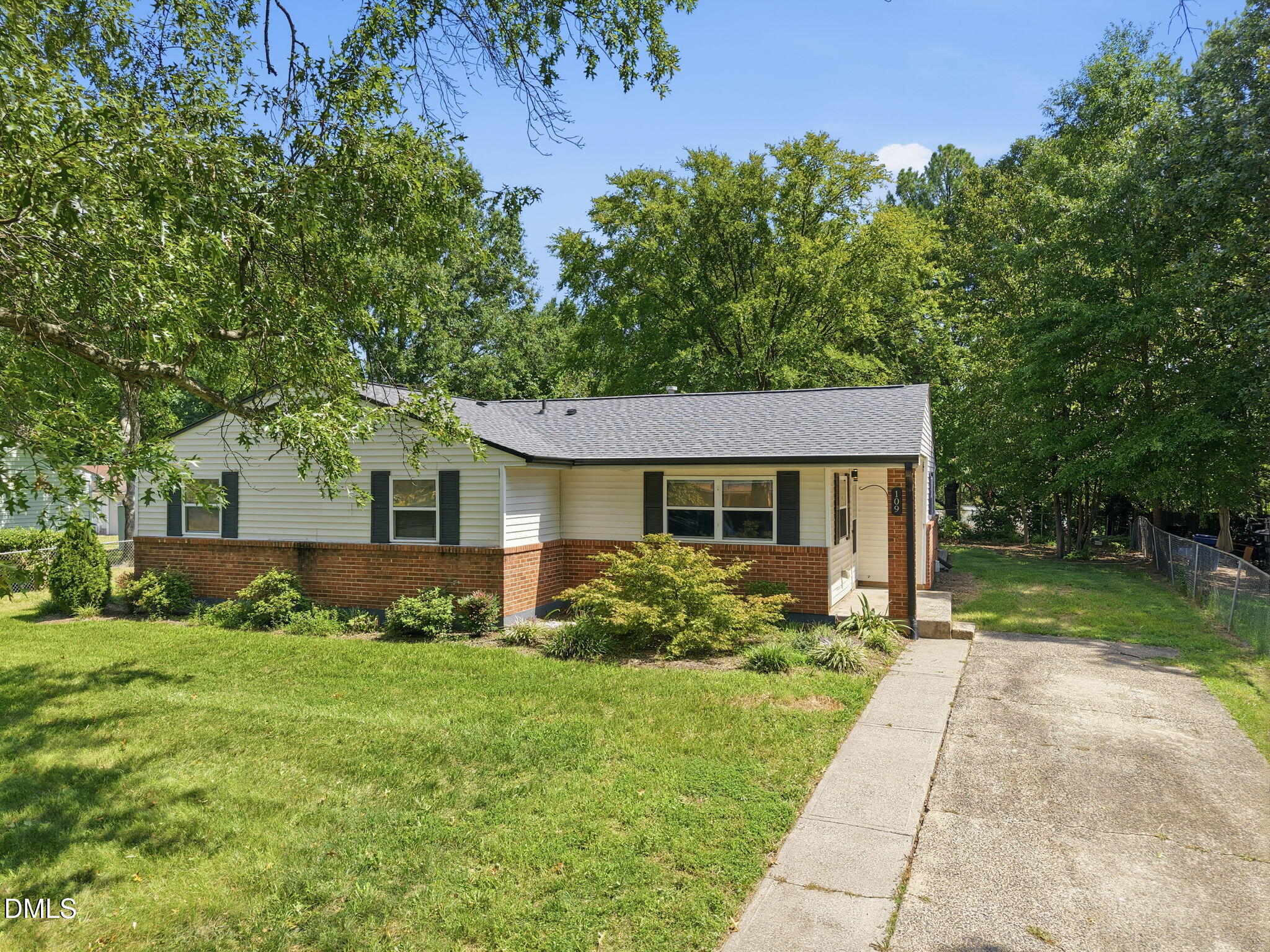 109 Cushman Street Property Photo 3