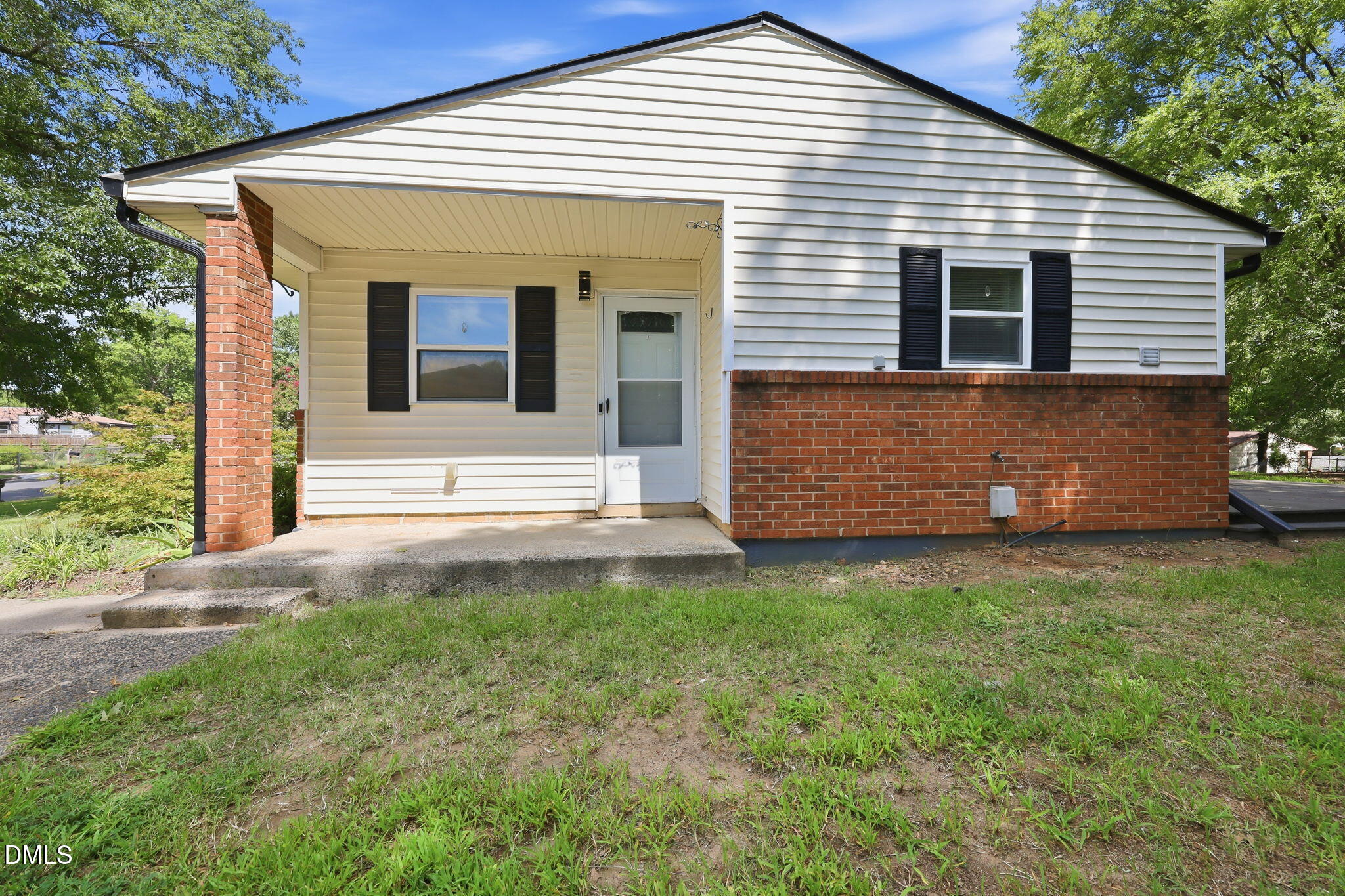 109 Cushman Street Property Photo 8