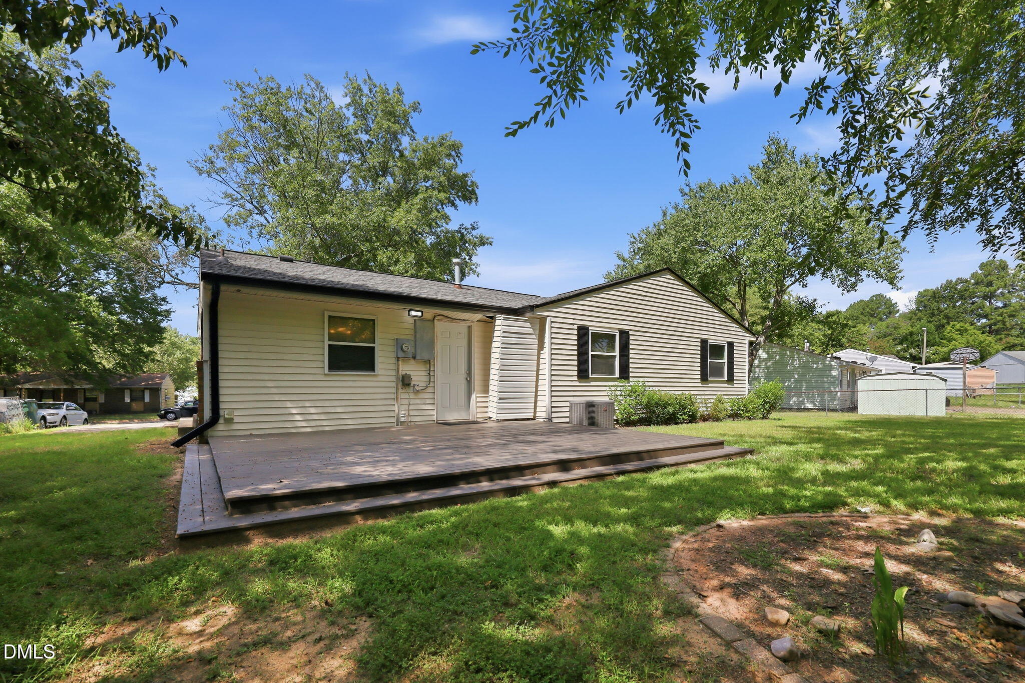 109 Cushman Street Property Photo 41