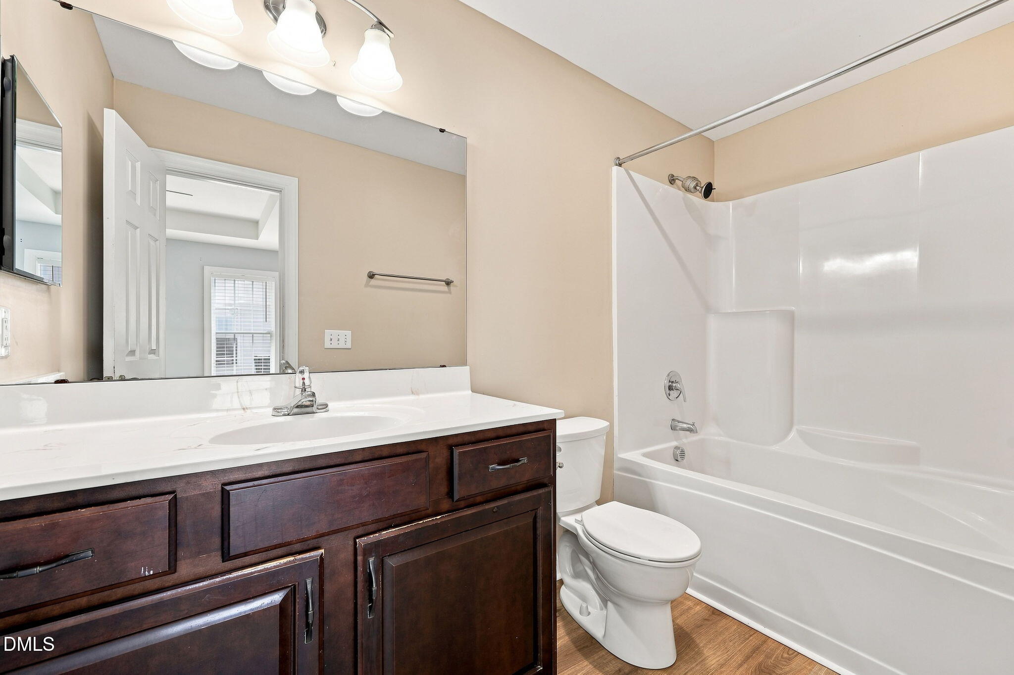 3721 Tifgreen Drive Property Photo 13