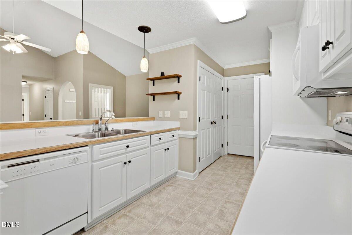 537 Hunter Way Property Photo 7