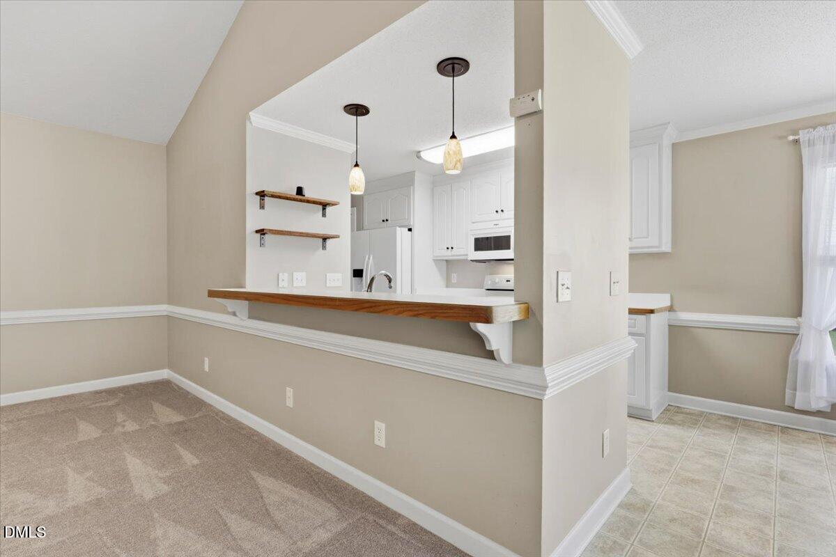 537 Hunter Way Property Photo 8