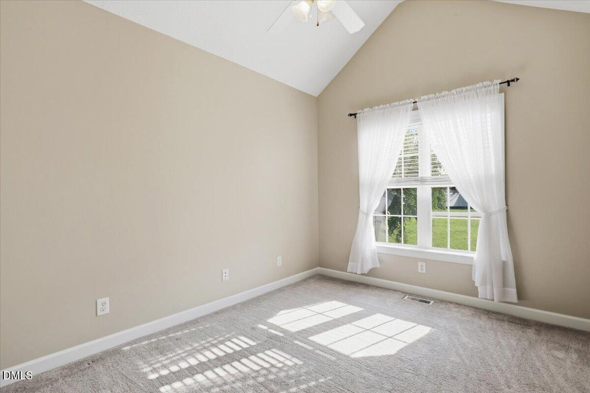 537 Hunter Way Property Photo 13