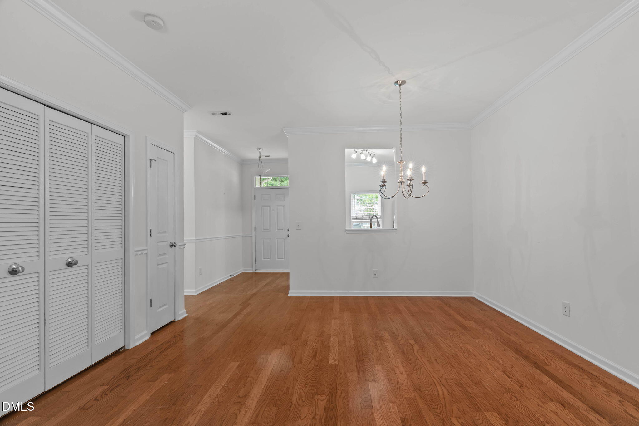 631 Whitetail Creek Way Property Photo 11