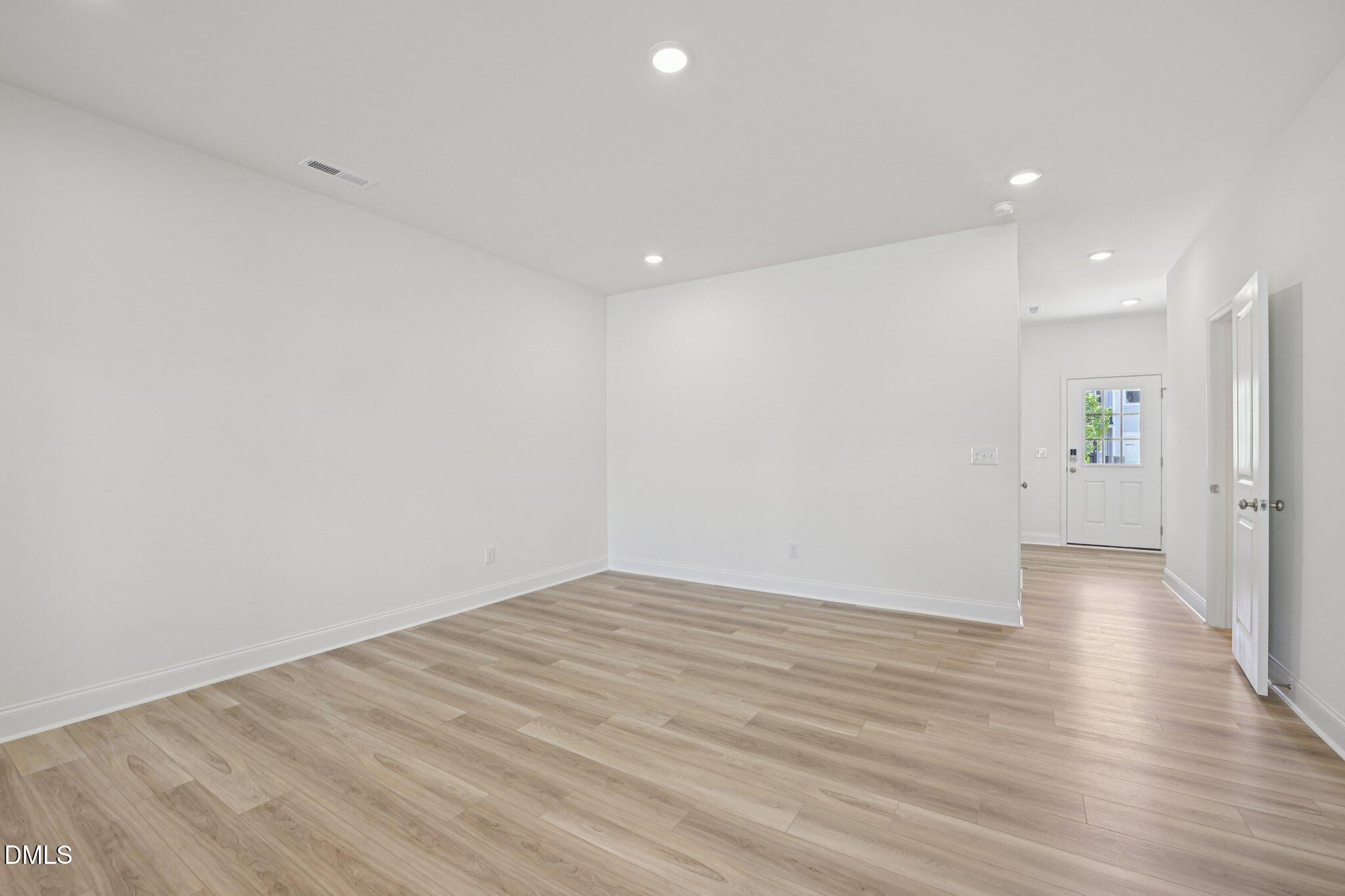 658 Sefton Park Drive Property Photo 11