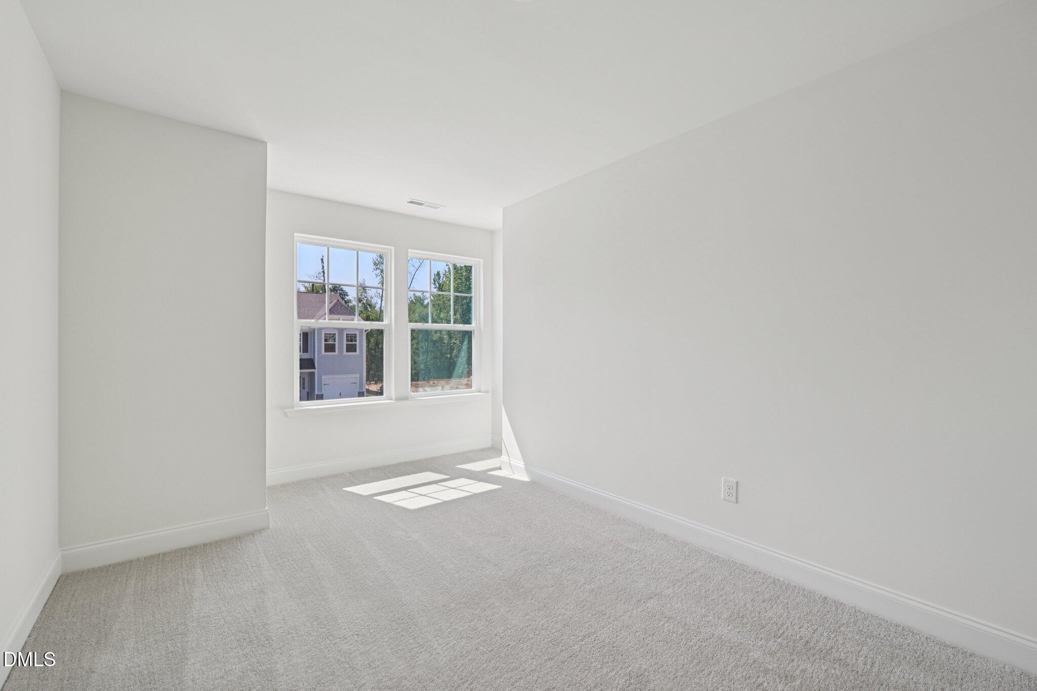 658 Sefton Park Drive Property Photo 18