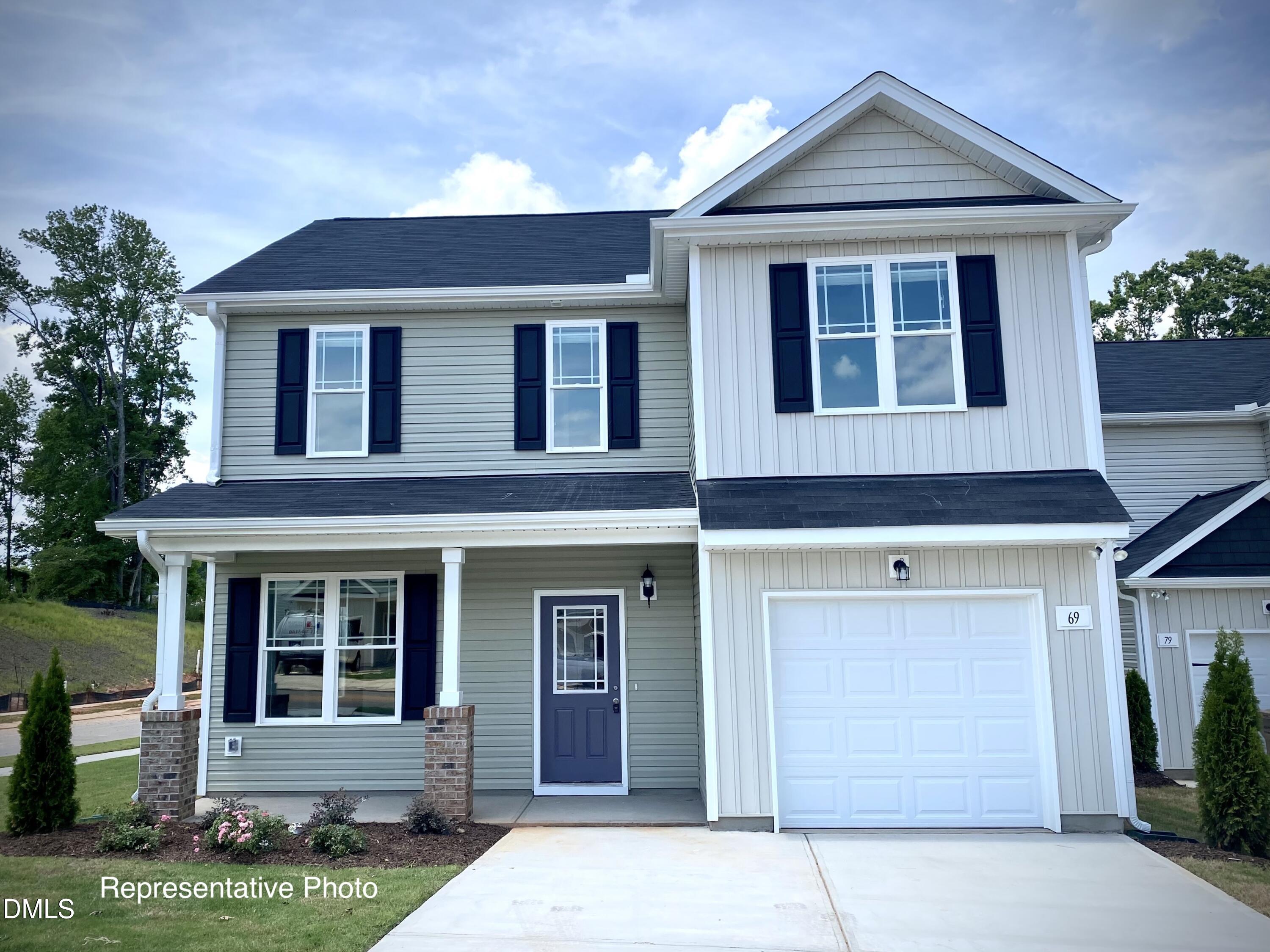 9 E Coulter Court Property Photo 1