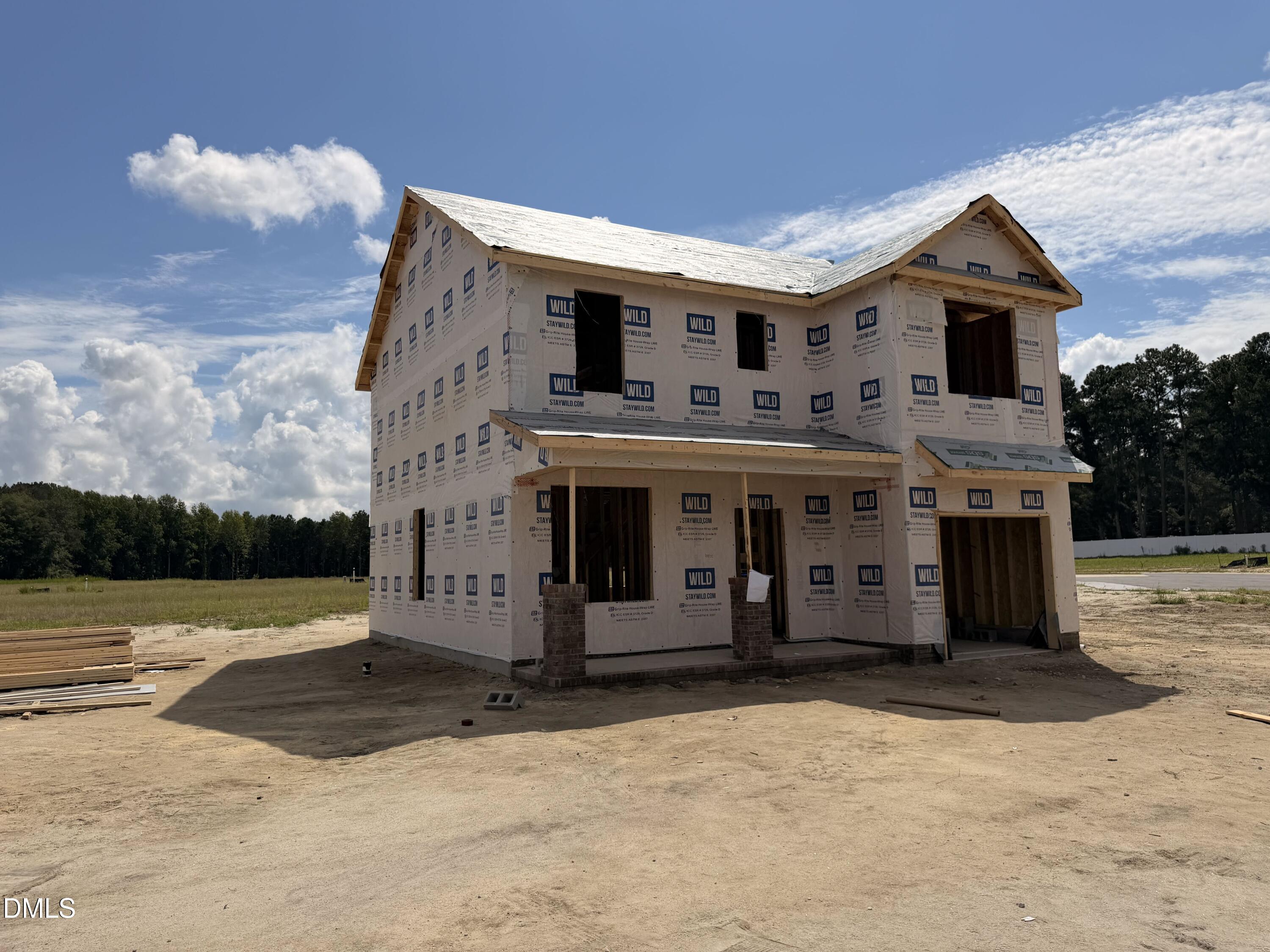 9 E Coulter Court Property Photo 1