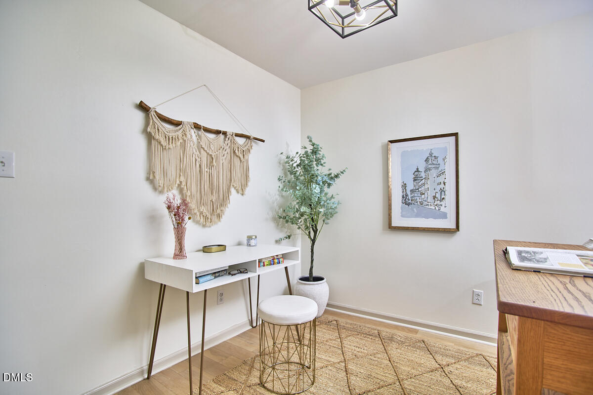 9 Stone Village Court Property Photo 6