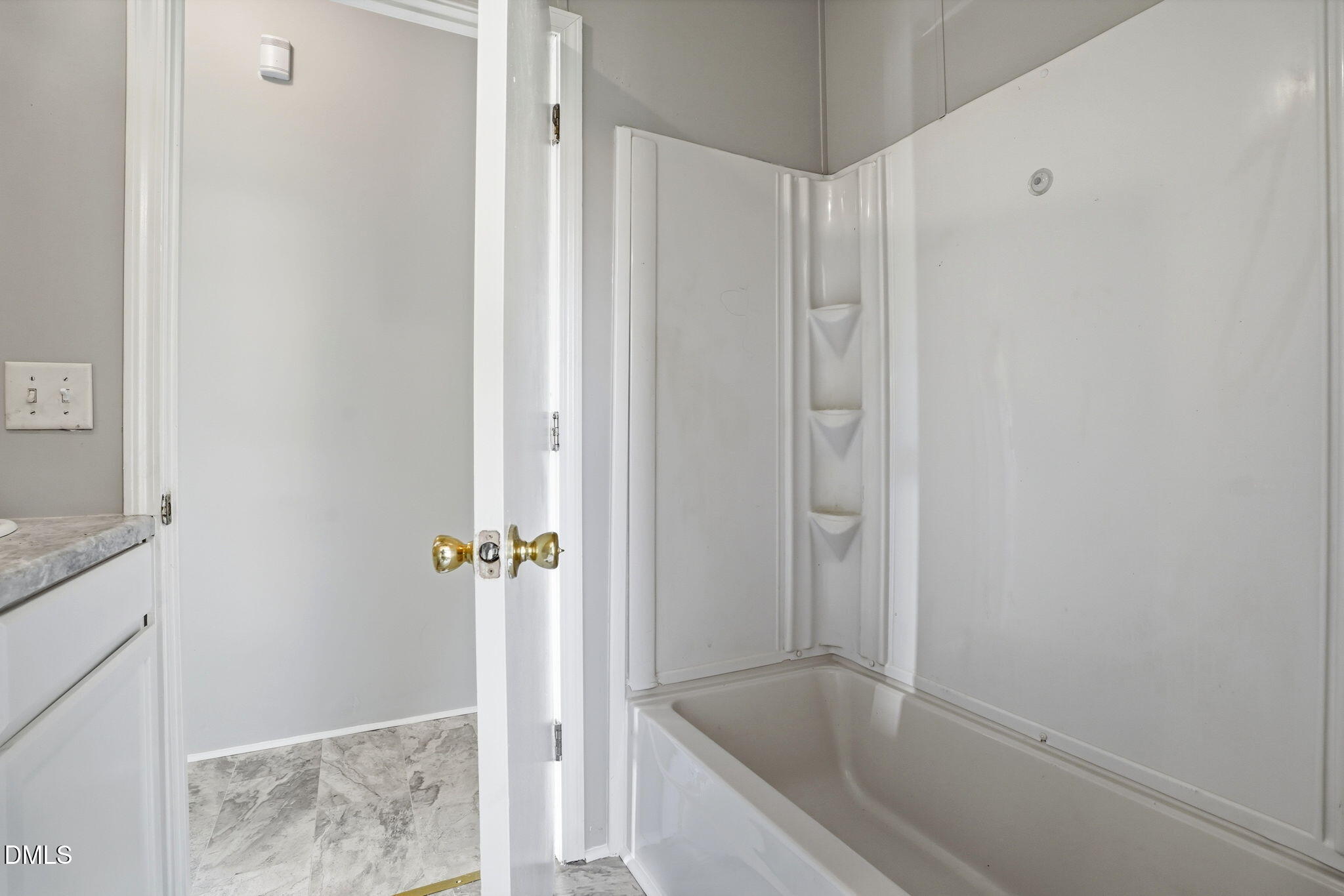51 Chrystal Way Property Photo 33
