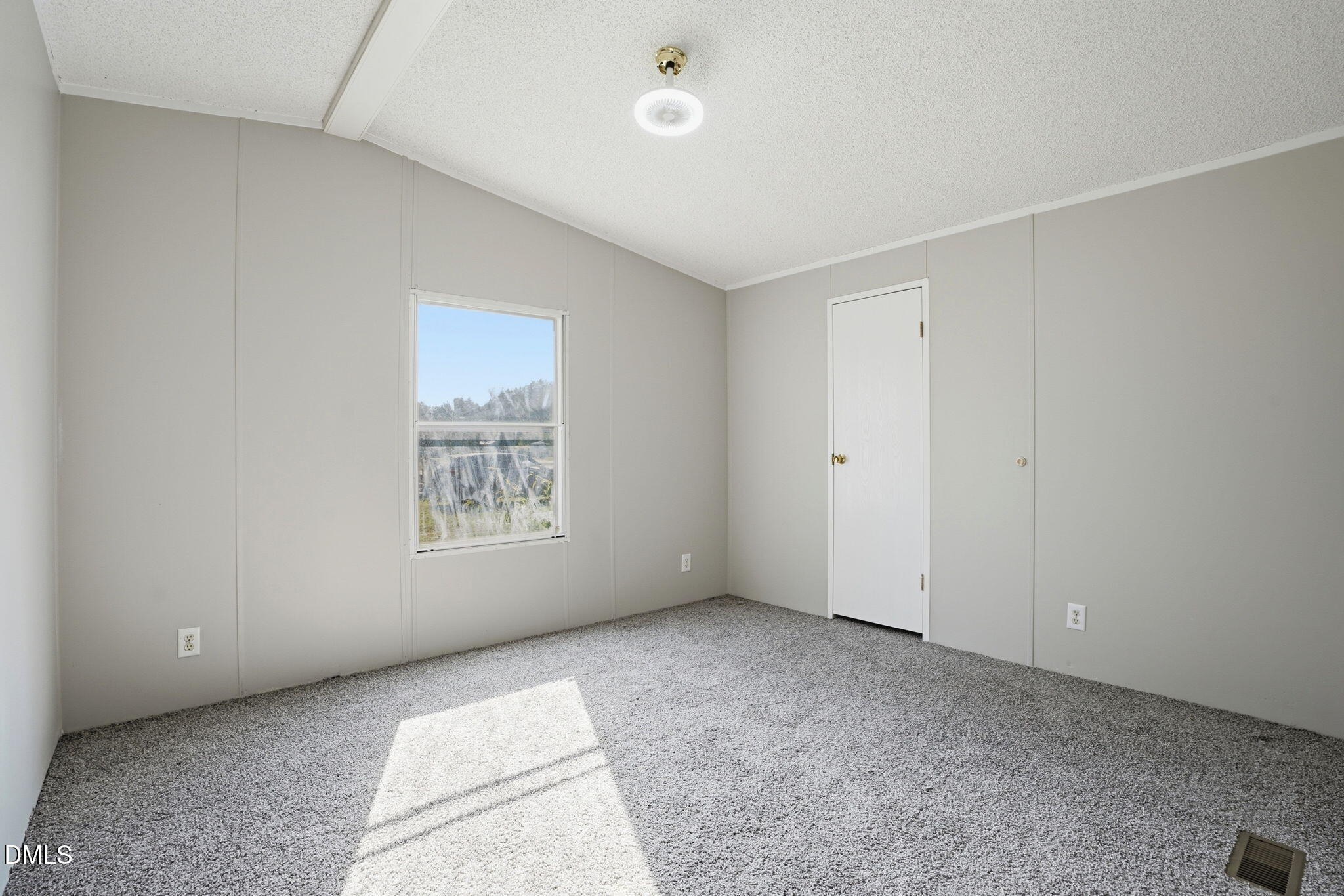 51 Chrystal Way Property Photo 36