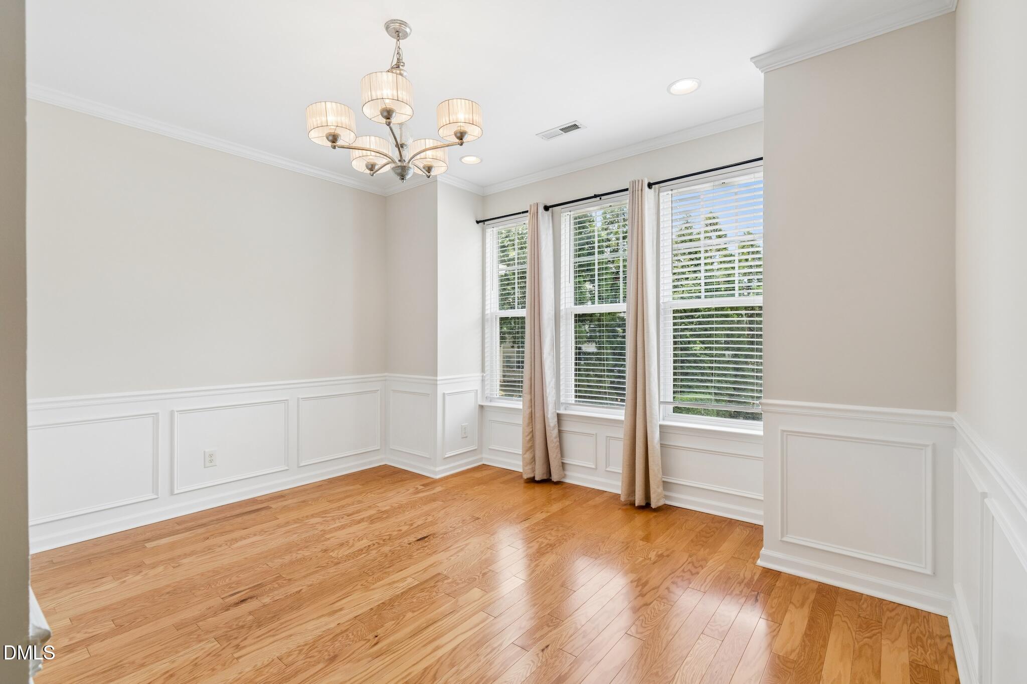 6140 Braidwood Court Property Photo 8