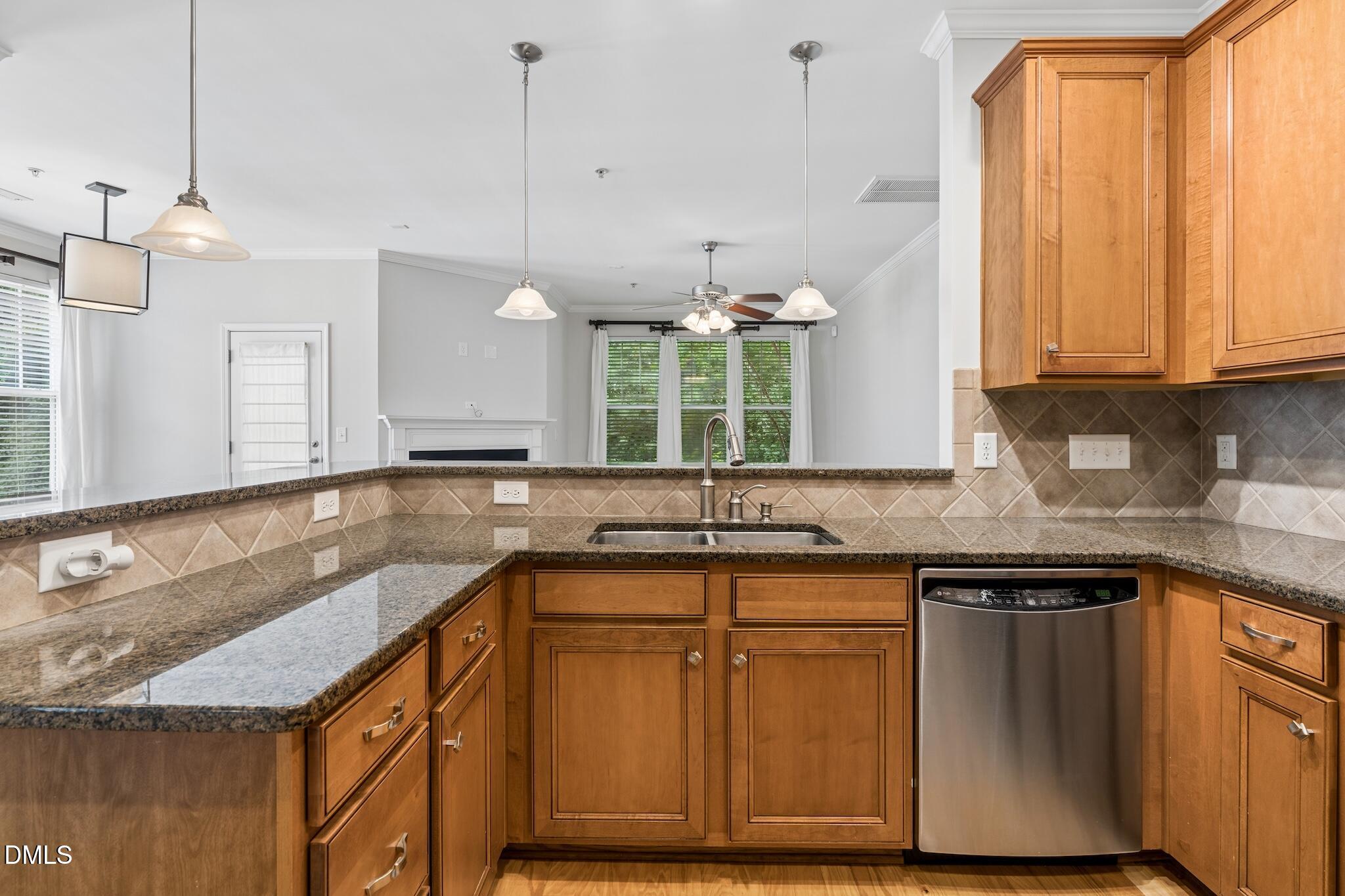 6140 Braidwood Court Property Photo 11