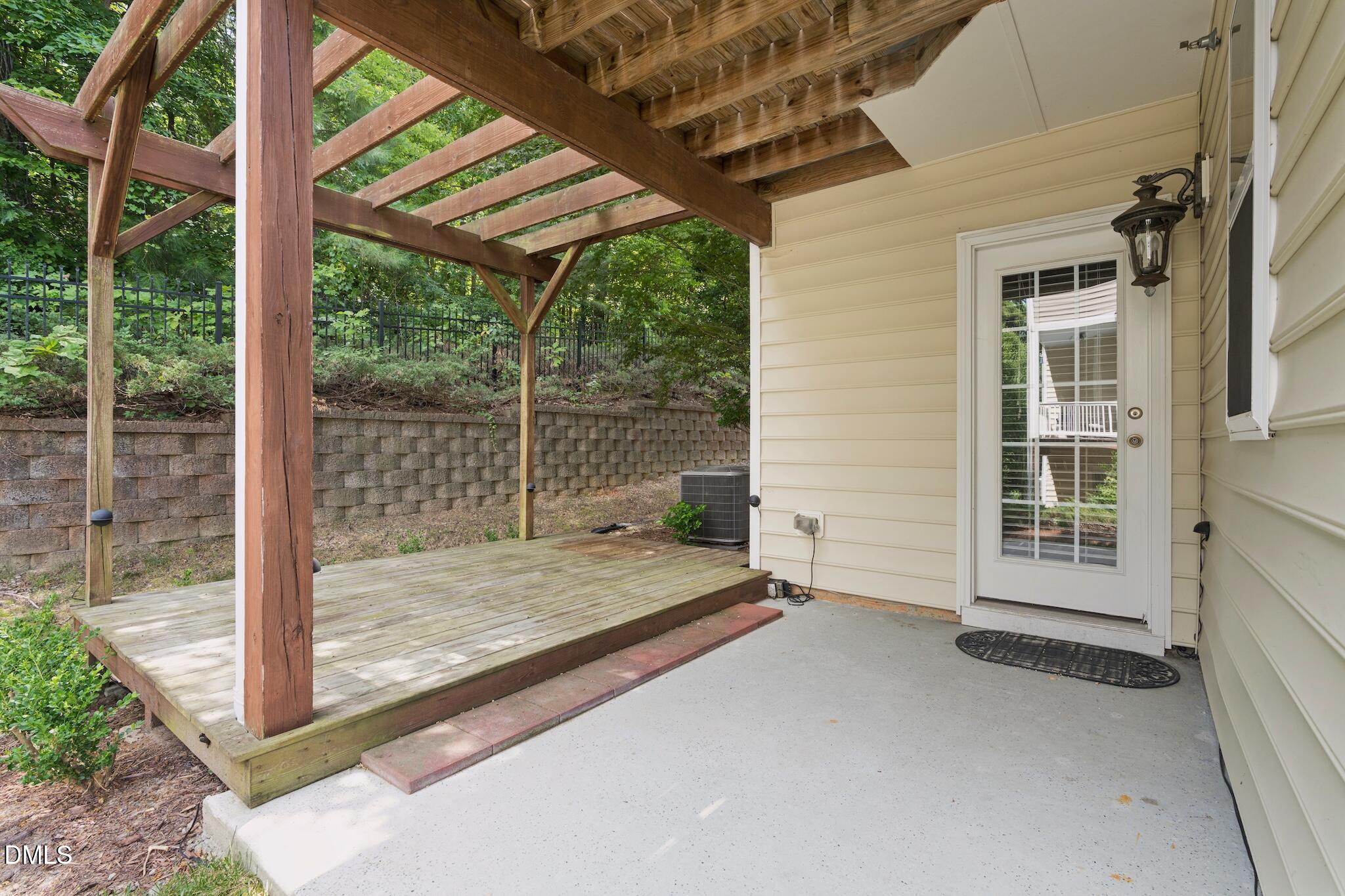 6140 Braidwood Court Property Photo 32