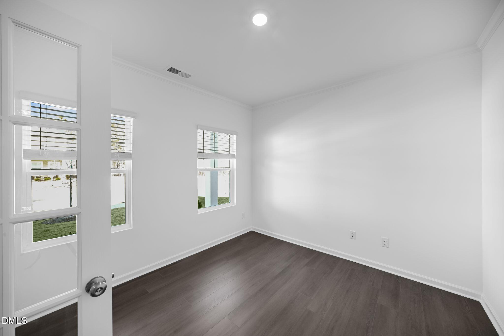 108 Tarnet Trail Property Photo 3