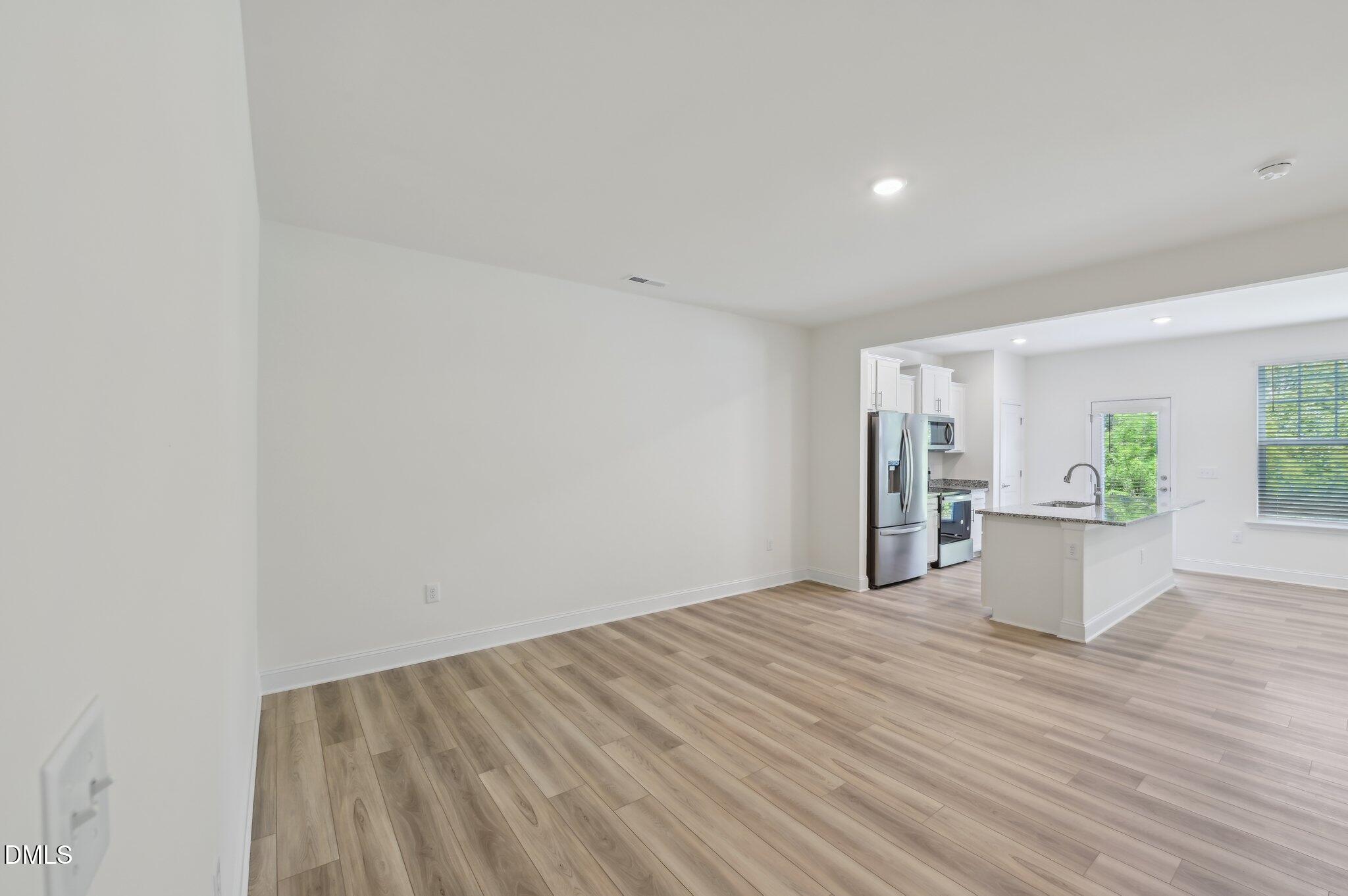 654 Sefton Park Drive Property Photo 12