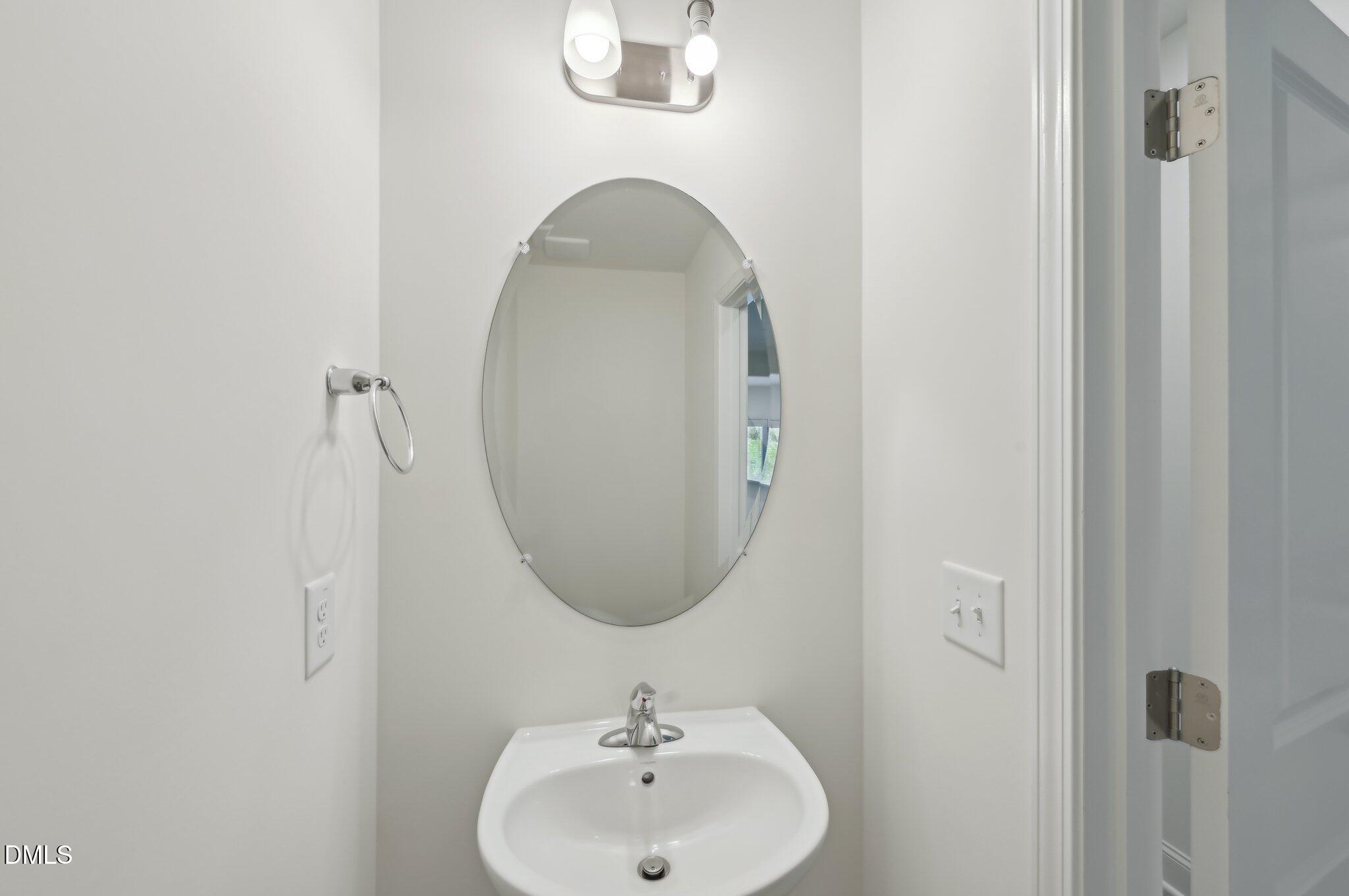 654 Sefton Park Drive Property Photo 20