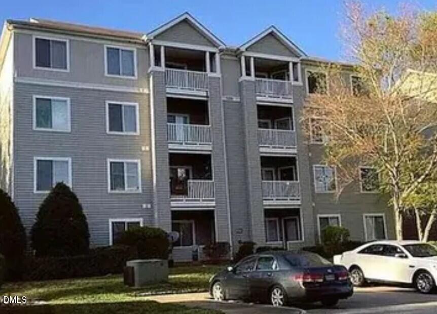 1220 University Court Property Photo 1