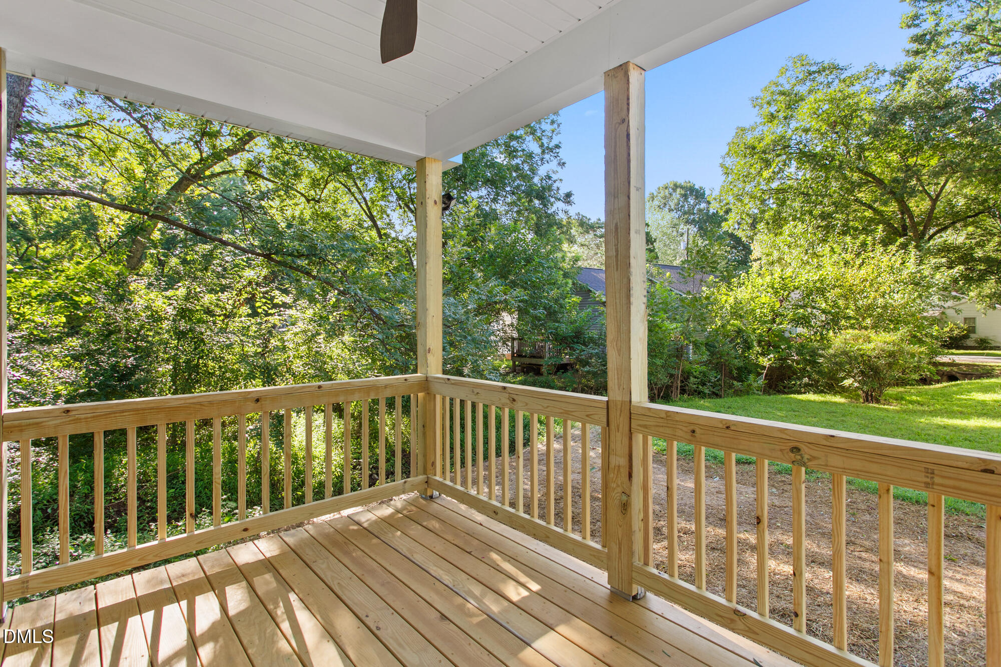1305 E Willowbrook Drive Property Photo 17